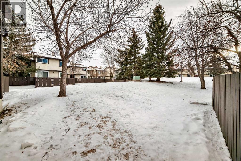 Single Family House for Sale in   Bergen Road NW Beddington Heights Calgary 