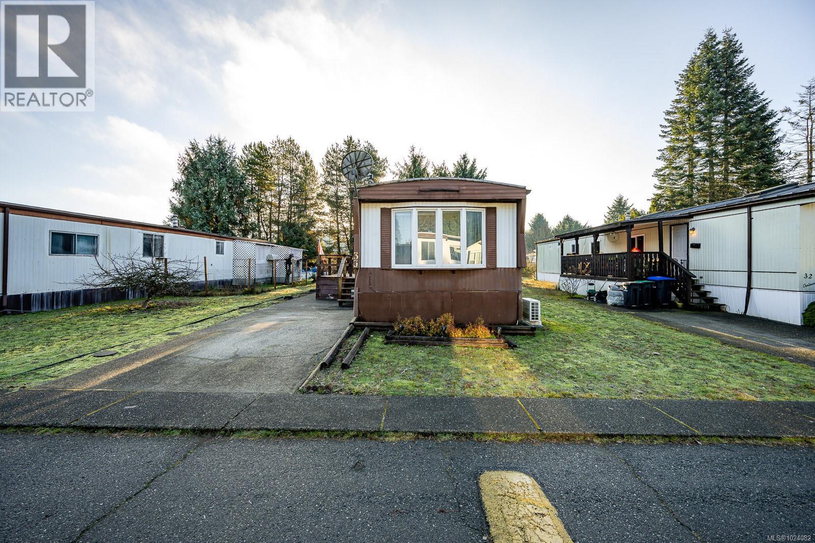 #33 390 COWICHAN AVE - 22