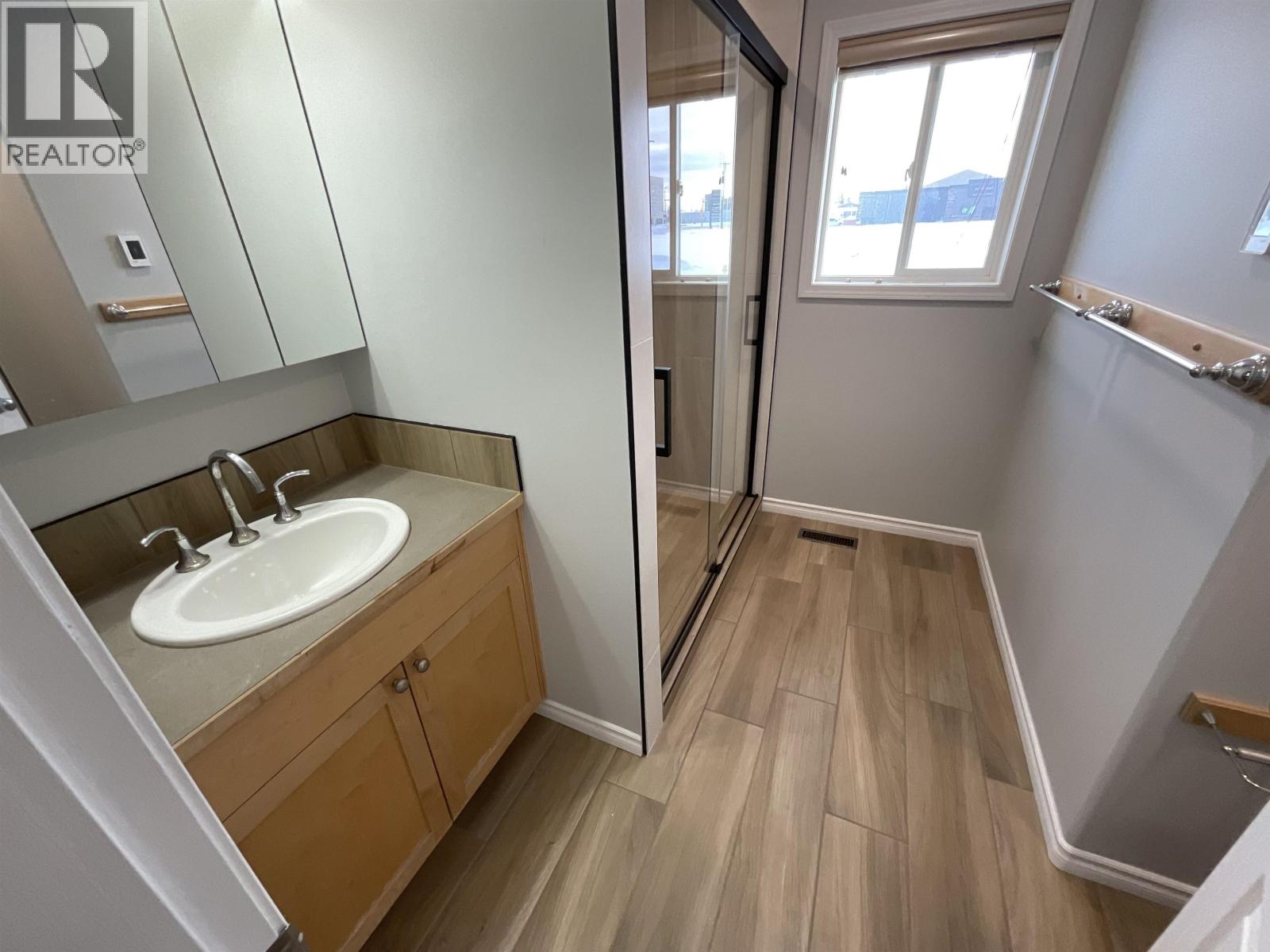 9916 111 AVENUE - 17