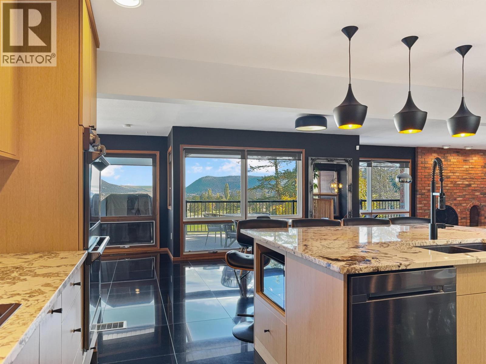 154 COUNTRY CLUB BOULEVARD, Williams Lake