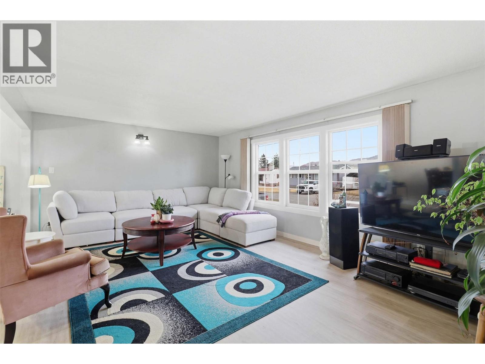 2250 Ponderosa Avenue, Kamloops