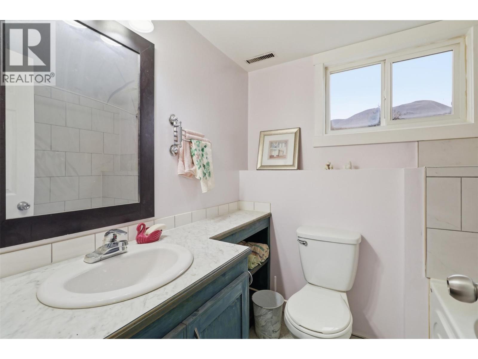 2250 Ponderosa Avenue, Kamloops