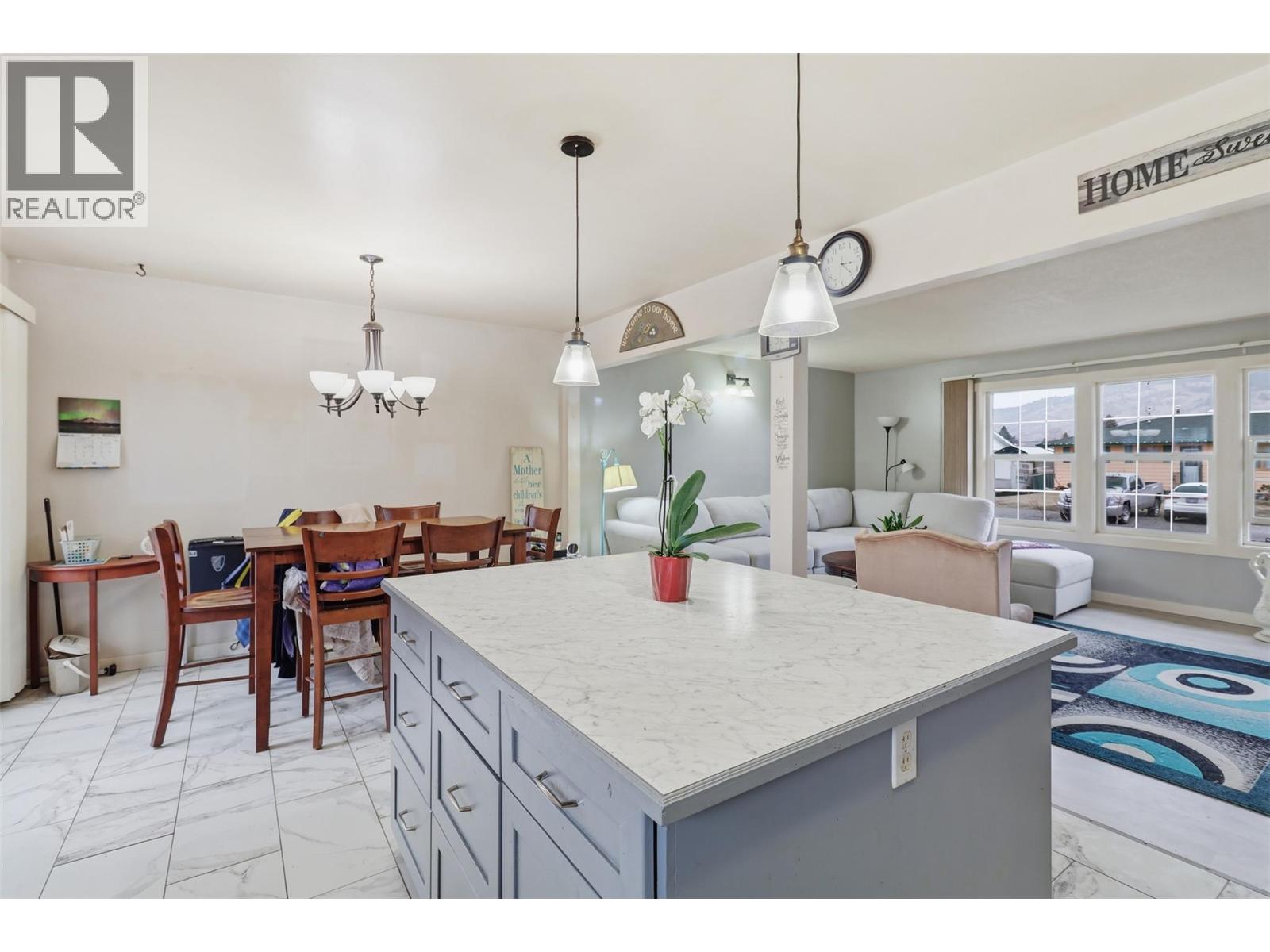 2250 Ponderosa Avenue, Kamloops