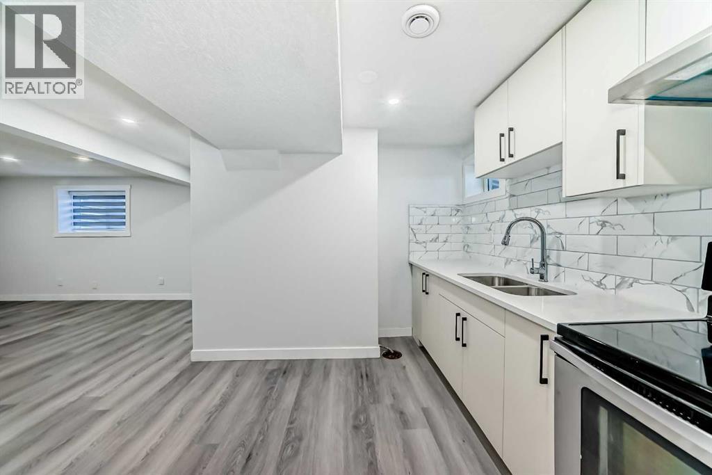 Single Family House Bi-level for Sale in   Street SE Dover Calgary 