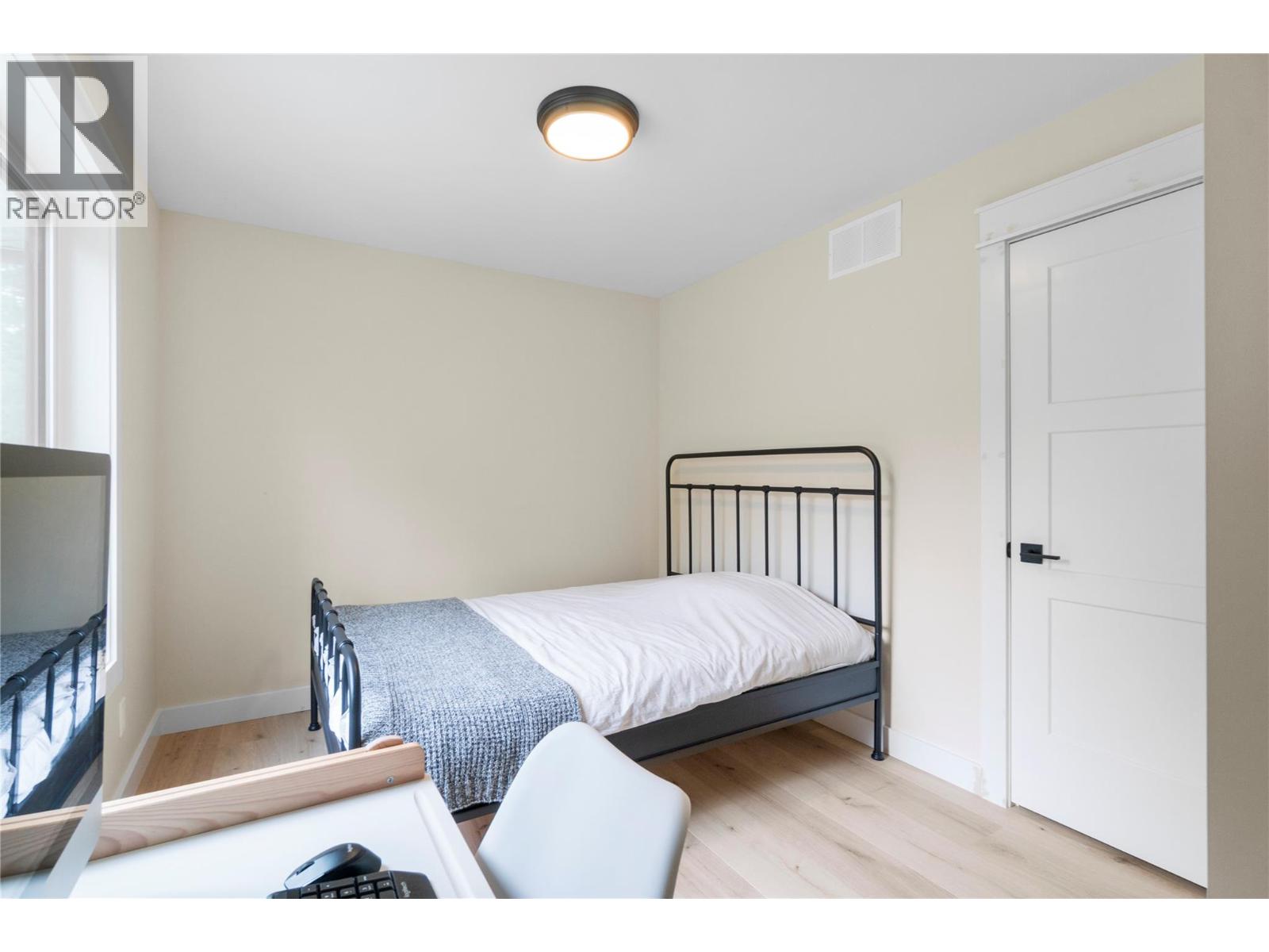 2270 Lions Ridge Road - 24