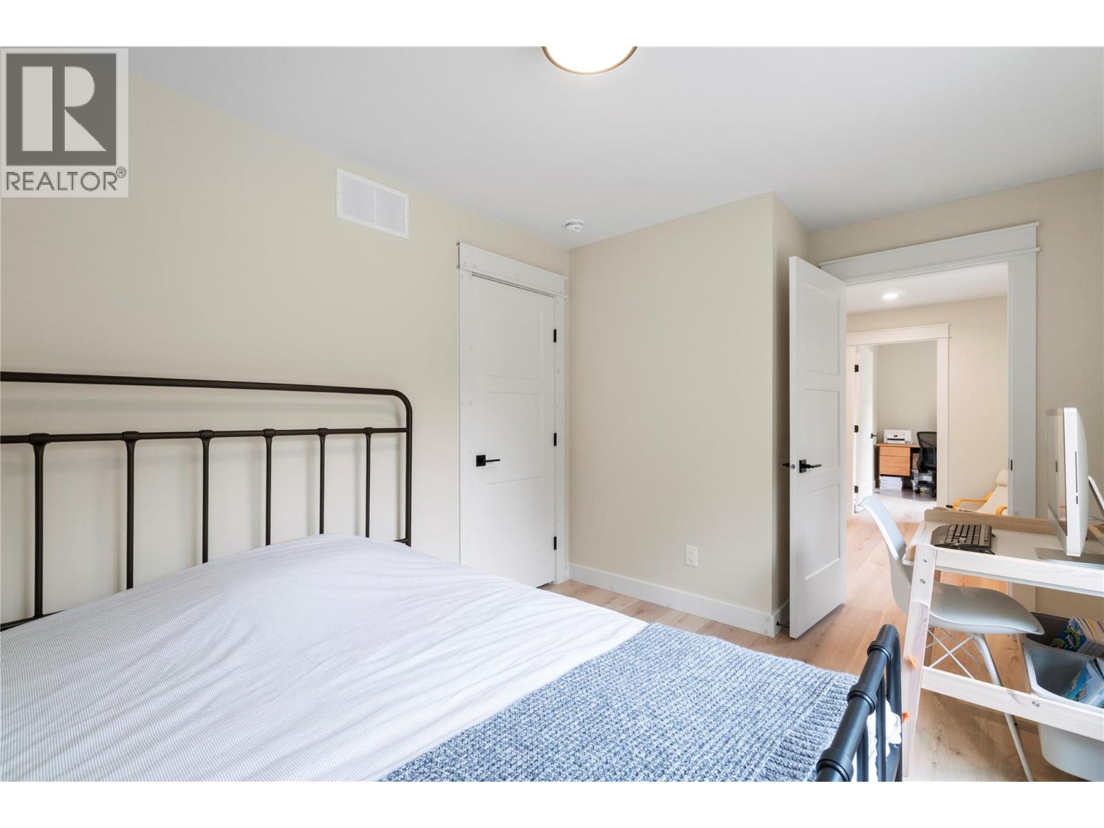 2270 Lions Ridge Road - 25