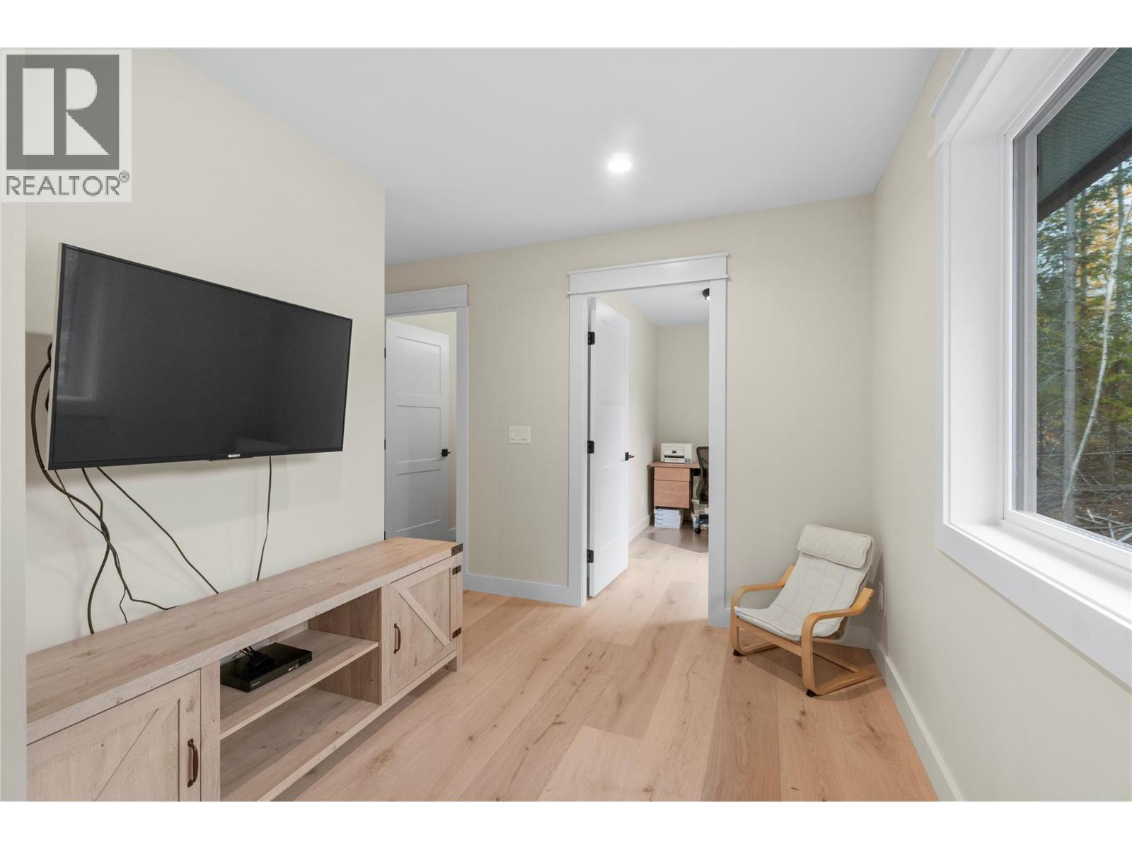 2270 Lions Ridge Road - 27