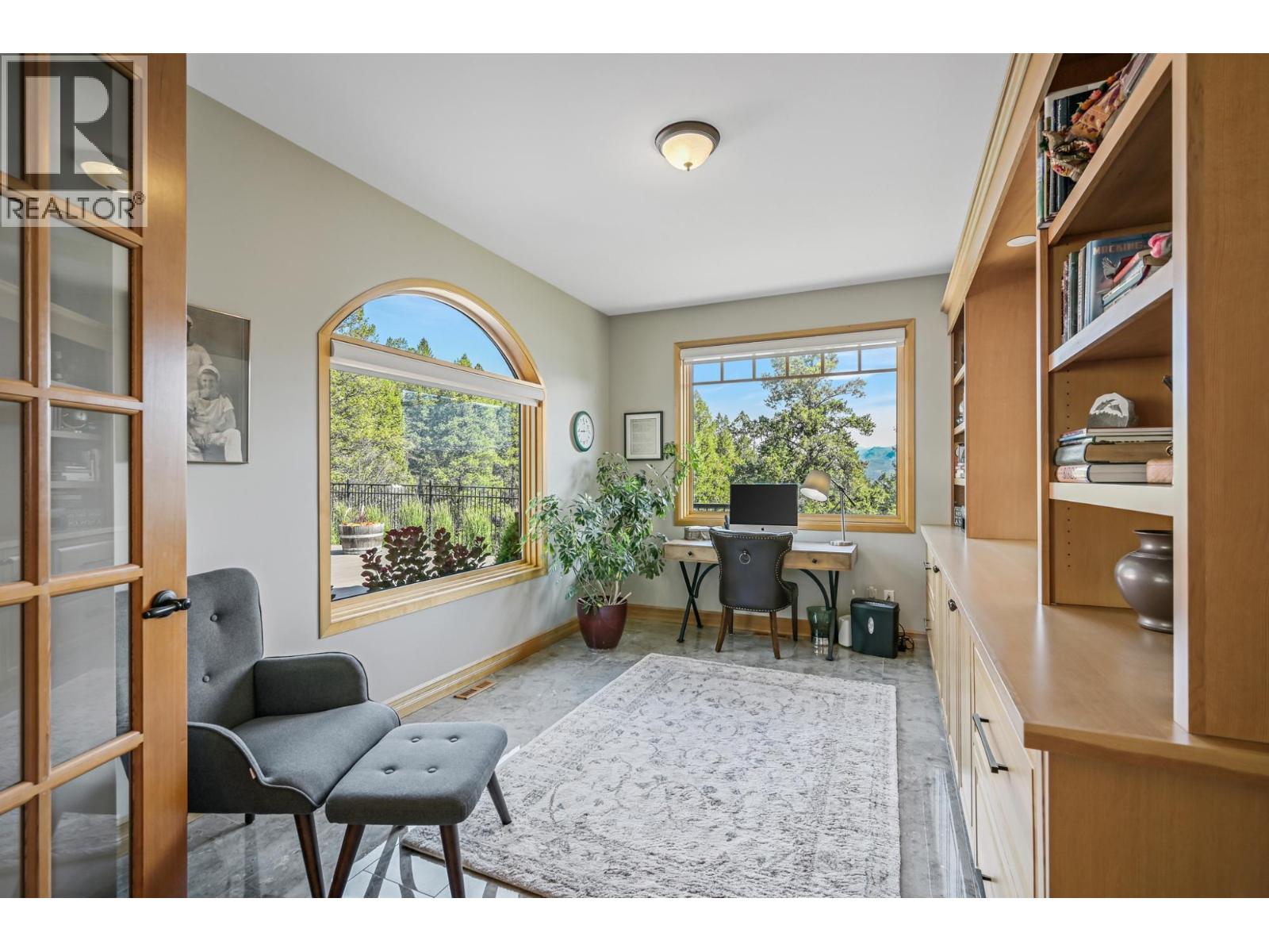 717 LAKEVIEW Drive, Invermere