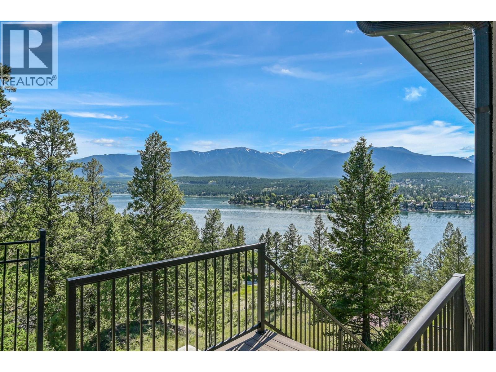 717 LAKEVIEW Drive, Invermere
