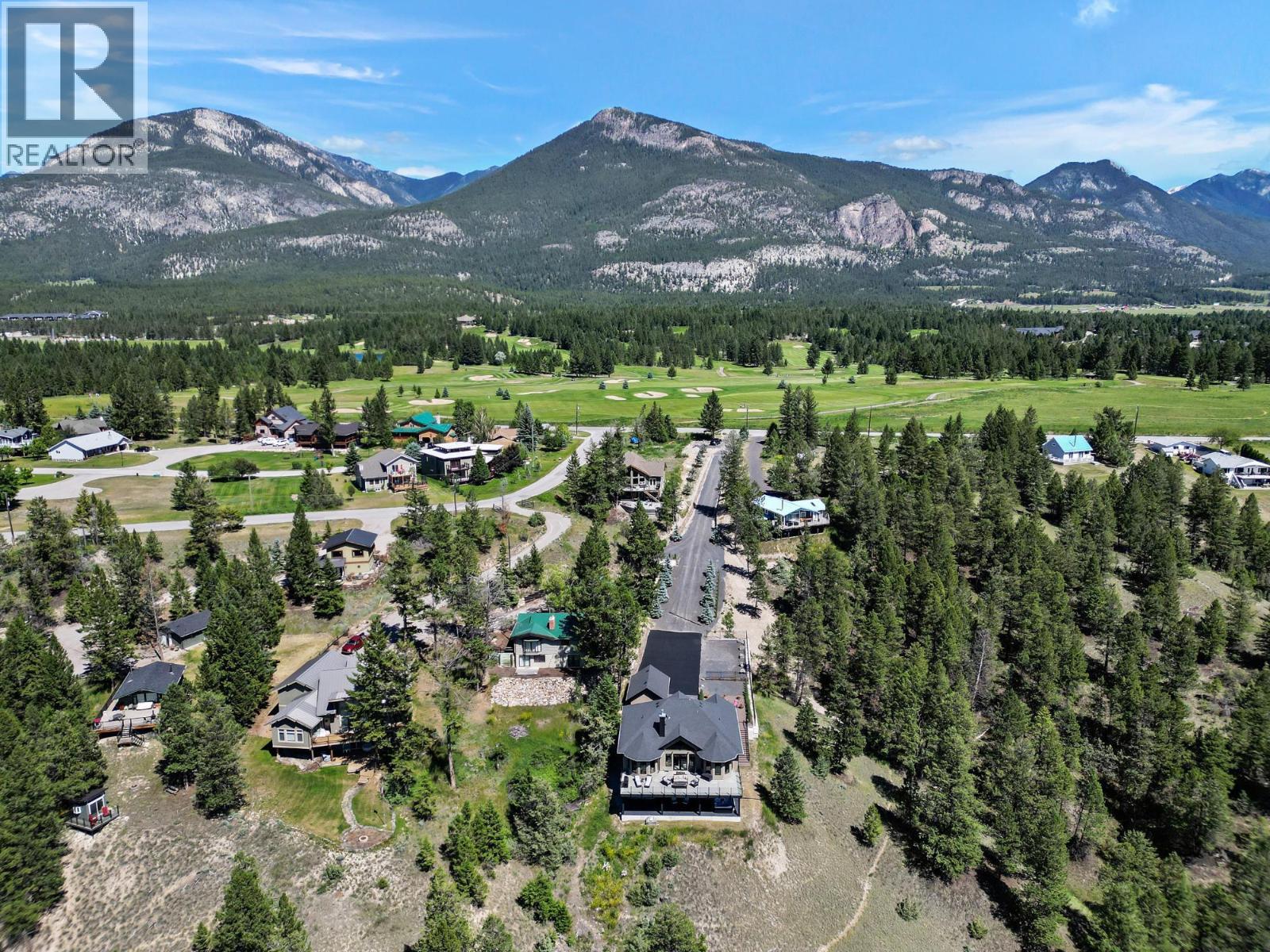717 LAKEVIEW Drive, Invermere