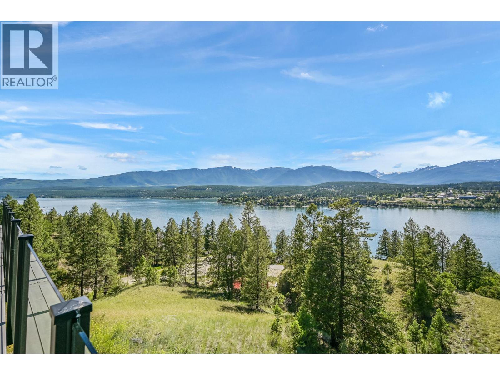 717 LAKEVIEW Drive, Invermere