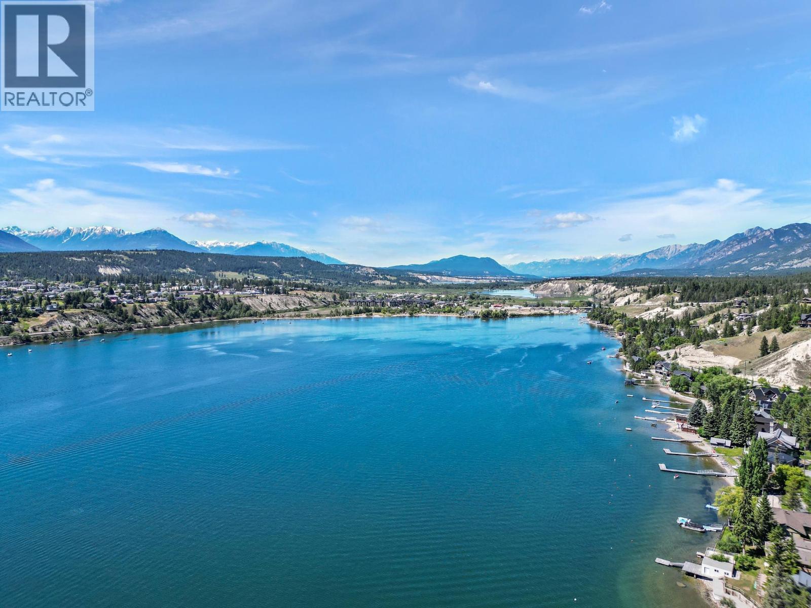 717 LAKEVIEW Drive, Invermere