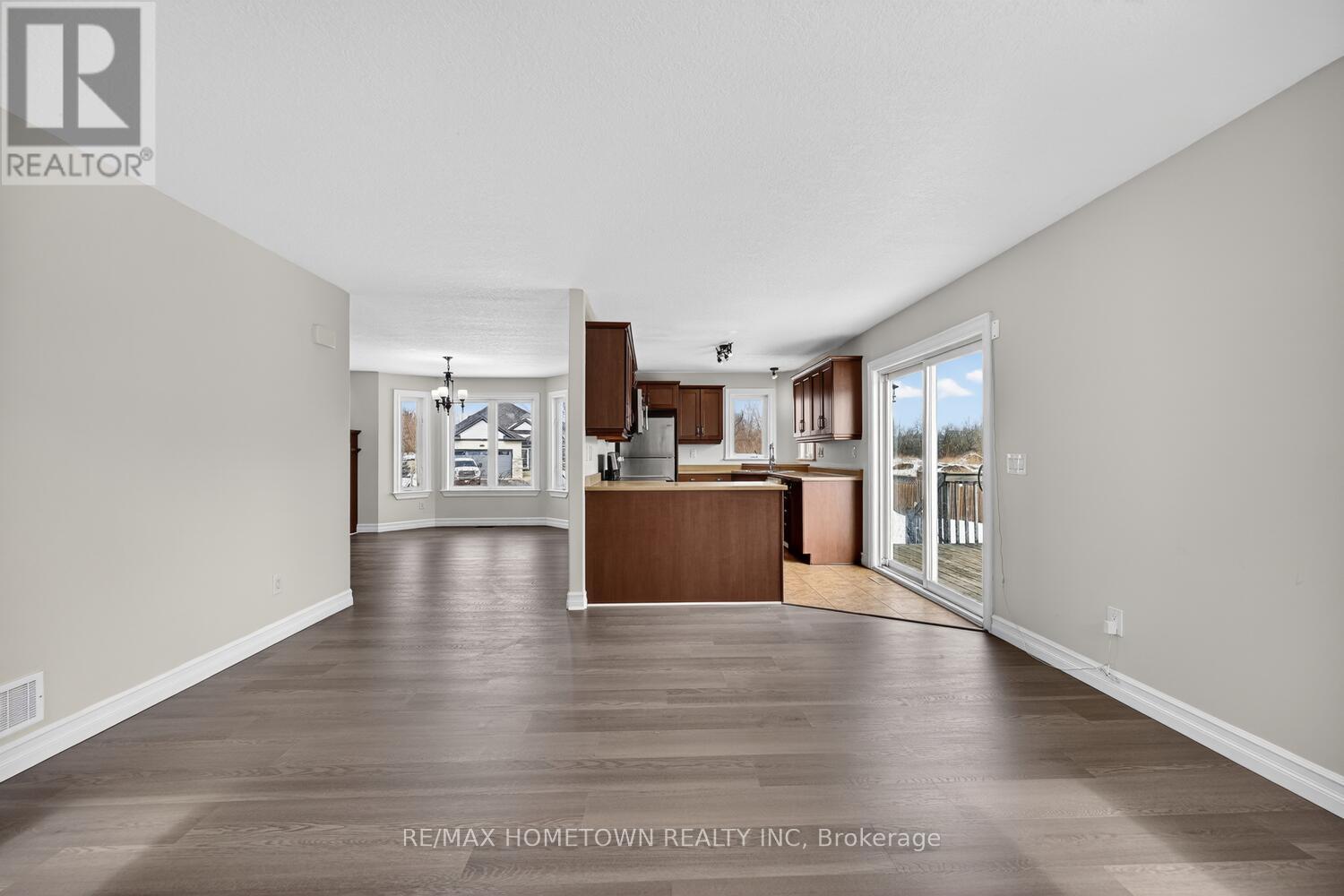1147 MCCLURE CRESCENT - 16