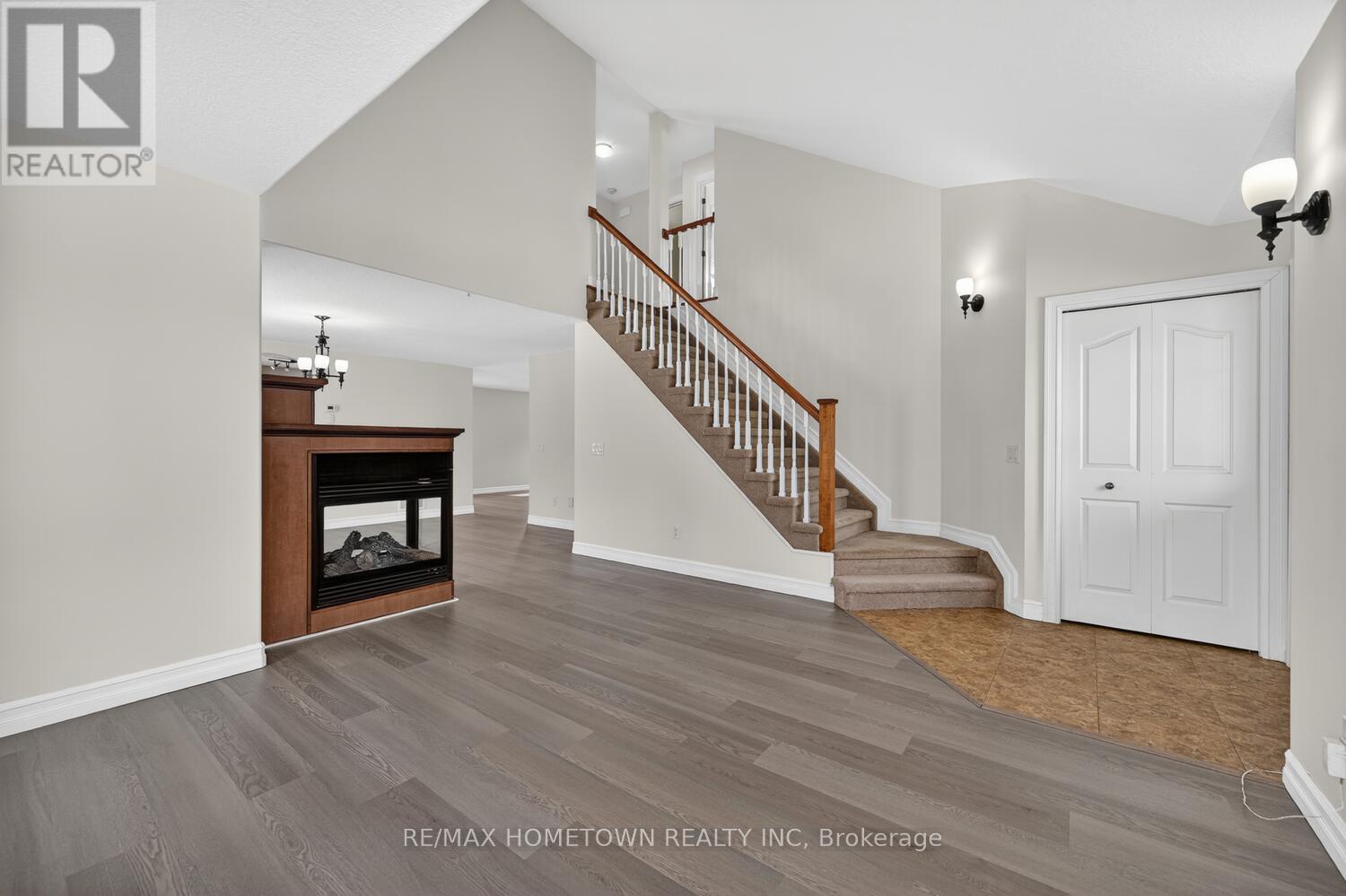 1147 MCCLURE CRESCENT - 9
