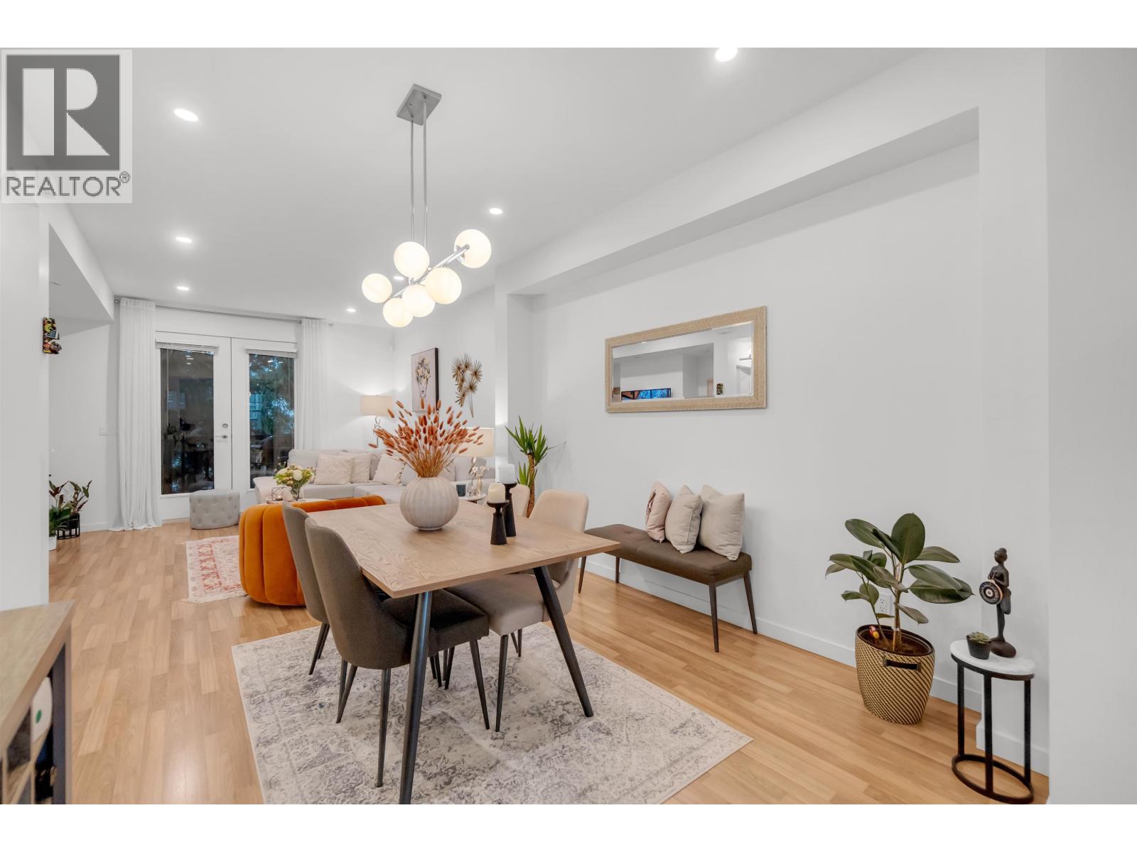 81 688 EDGAR AVENUE, Coquitlam