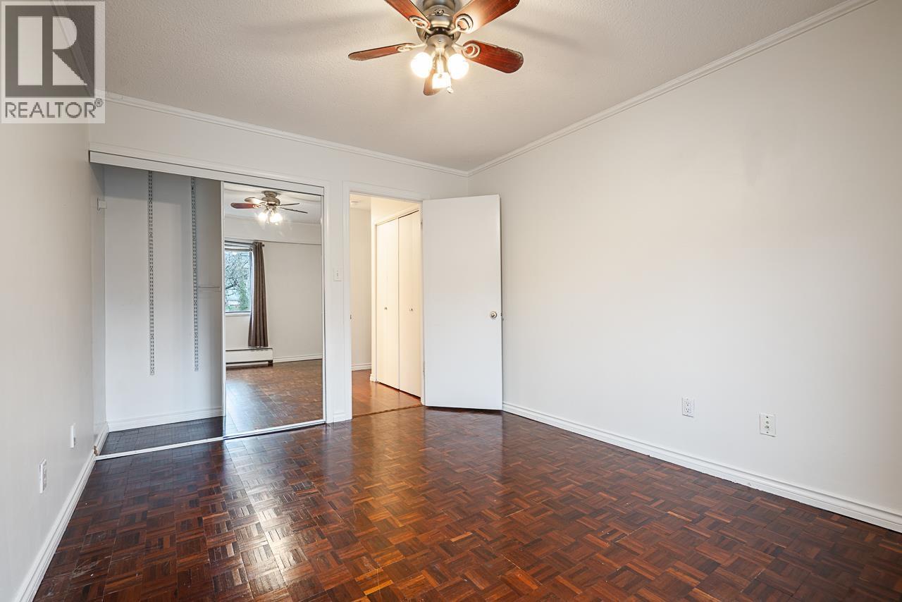 208 211 W 3RD STREET — photo 18