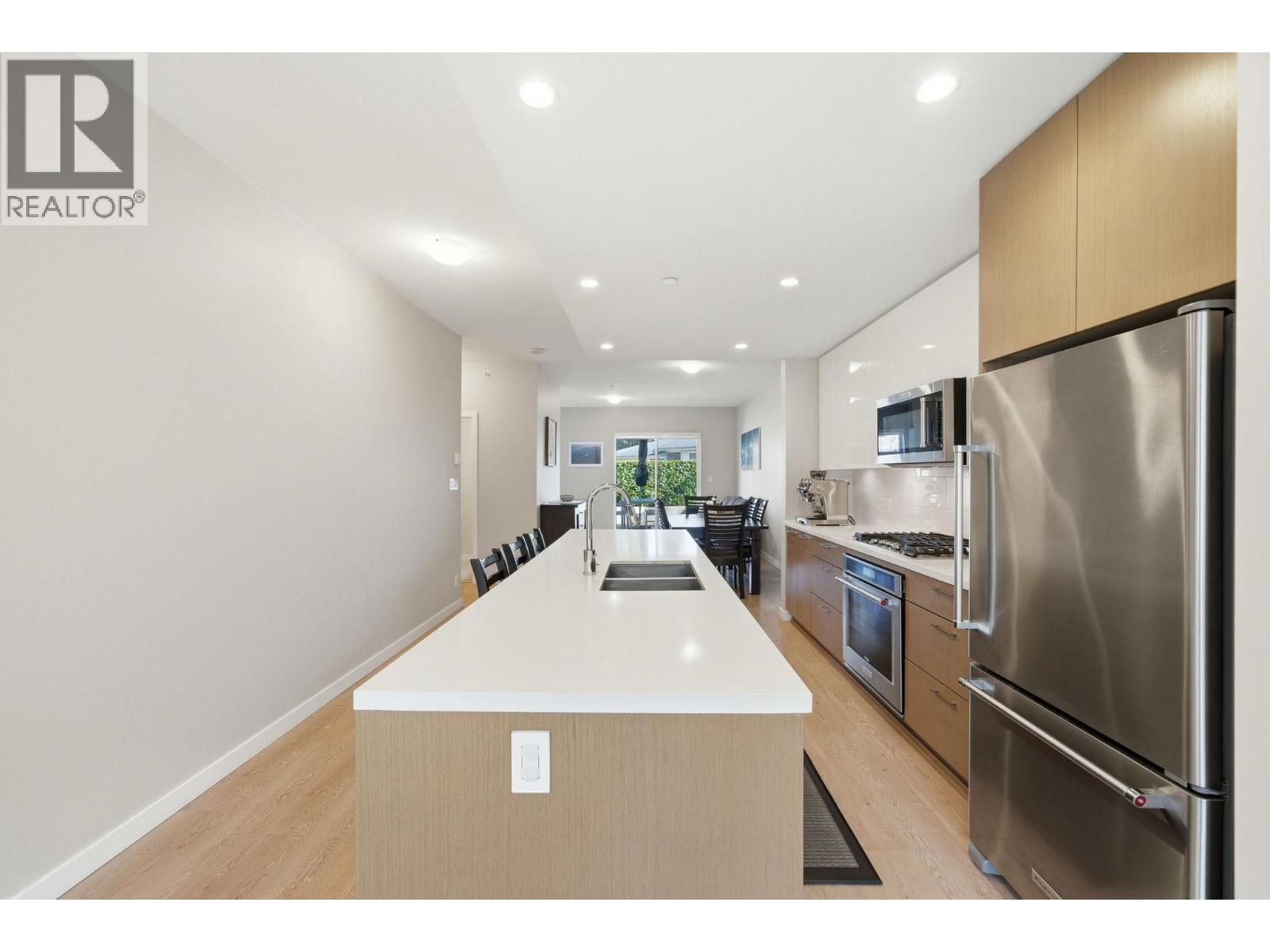 TH6 271 FRANCIS WAY, New Westminster