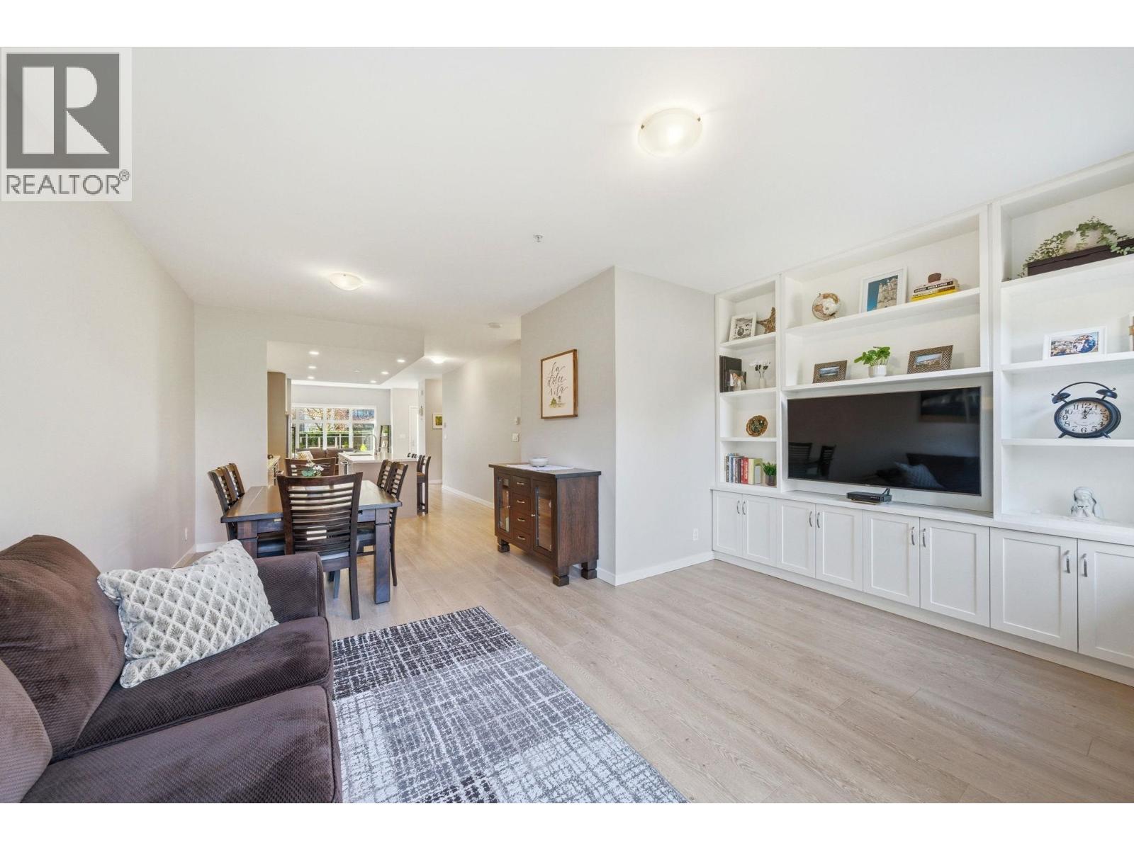 TH6 271 FRANCIS WAY, New Westminster