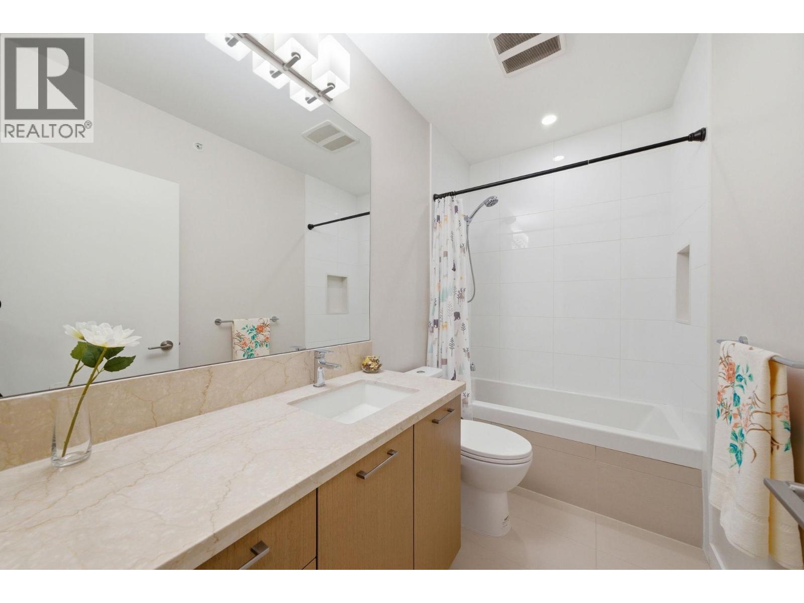 TH6 271 FRANCIS WAY, New Westminster