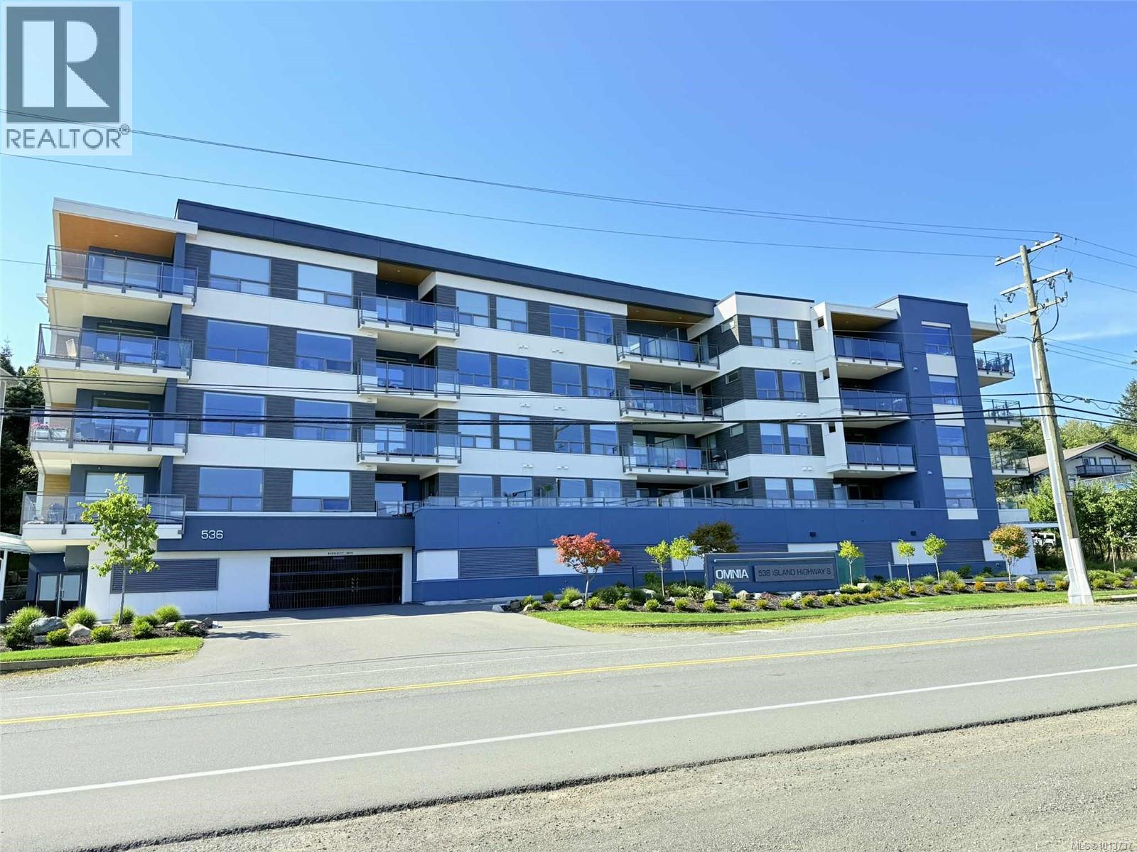 #404 536 ISLAND HWY S - 33