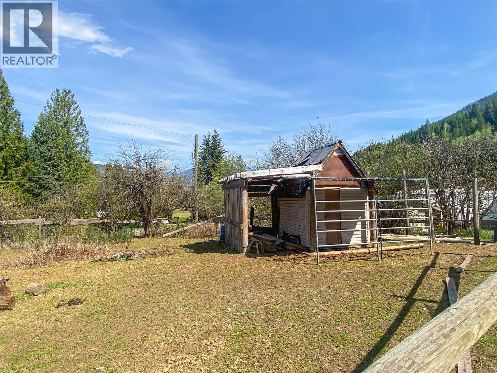 2158 MAKONIN ROAD - 51