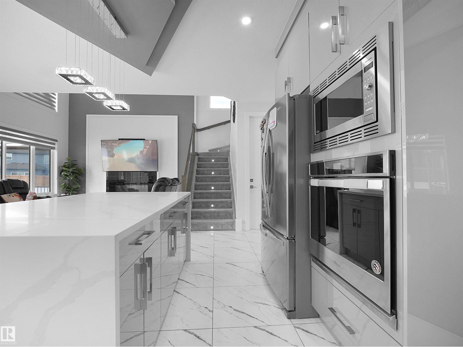 1208 25 ST NW NW, Edmonton