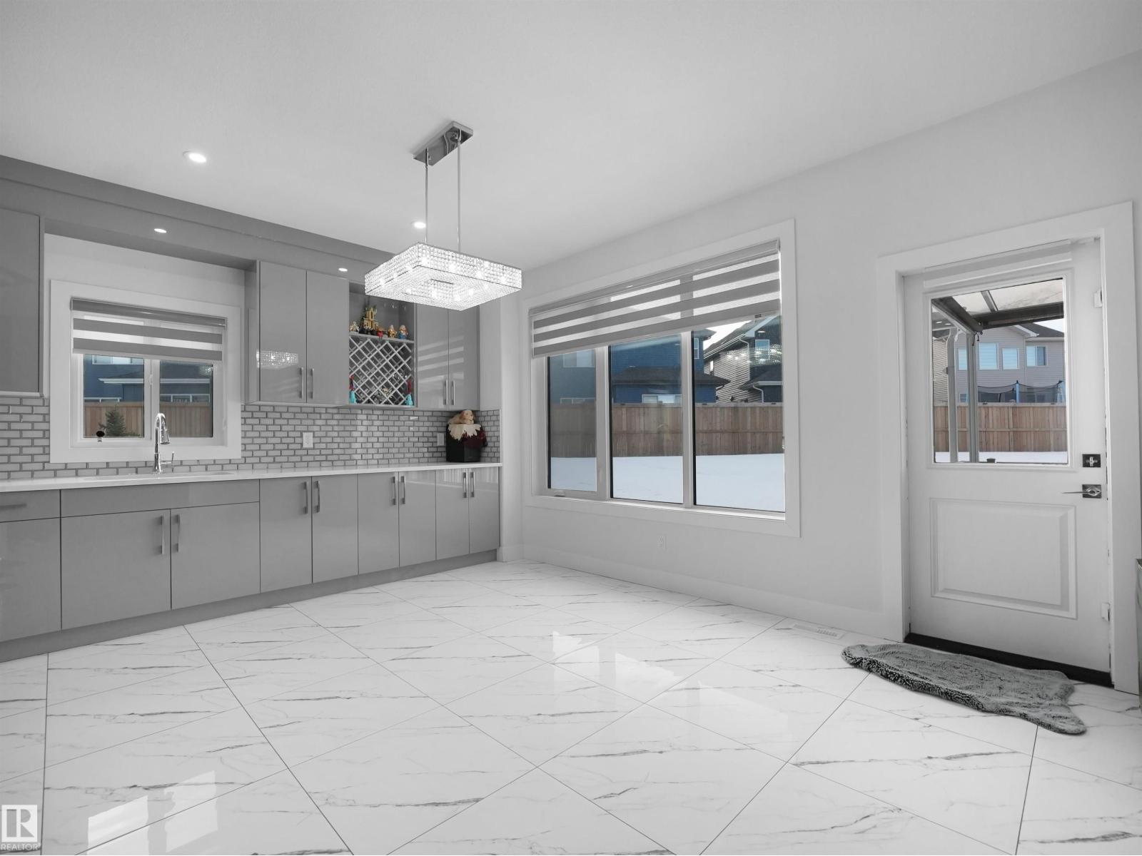 1208 25 ST NW NW, Edmonton