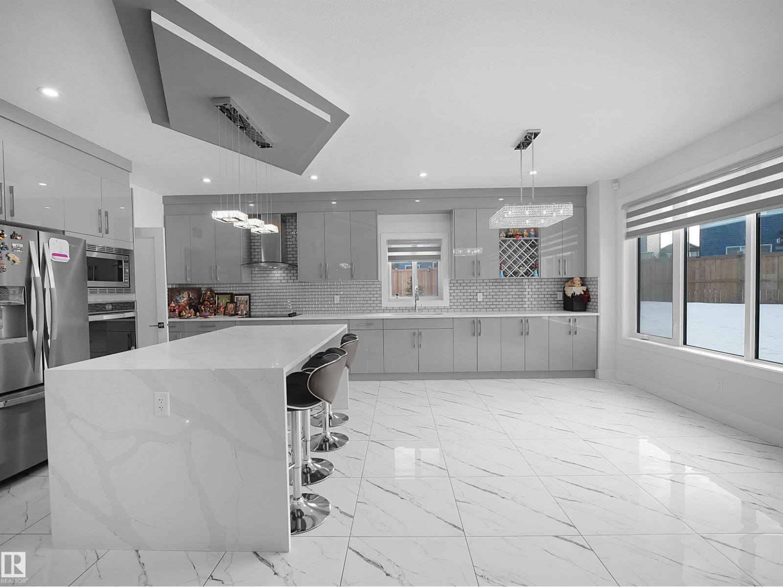 1208 25 ST NW NW, Edmonton