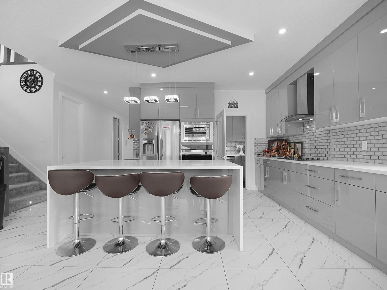 1208 25 ST NW NW, Edmonton