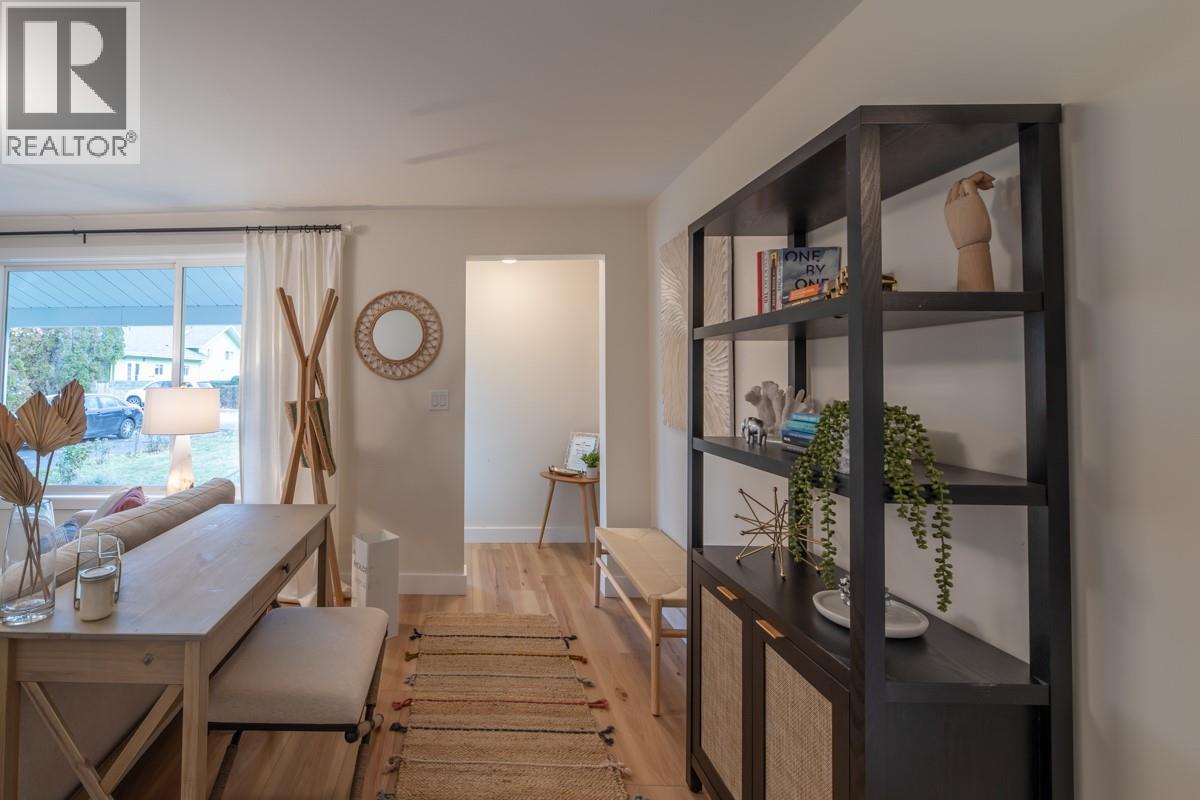 5214 Nixon Road, Summerland