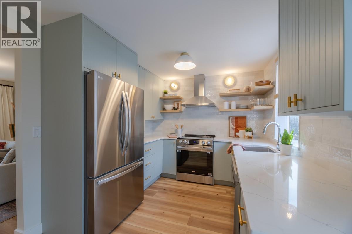 5214 Nixon Road, Summerland