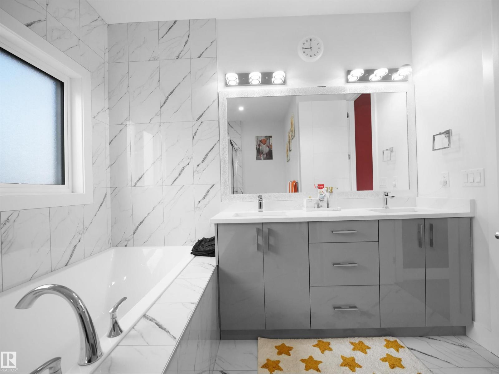 1208 25 ST NW NW, Edmonton