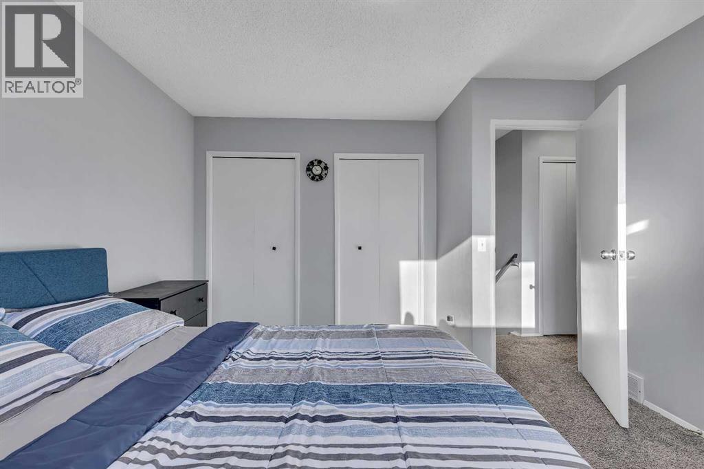 
          16 Castleglen Crescent Northeast
            <br/>
            <span>Calgary</span>
            , 
            <span>AB</span>
             <span>T3J1N3</span>
         - Photo 23