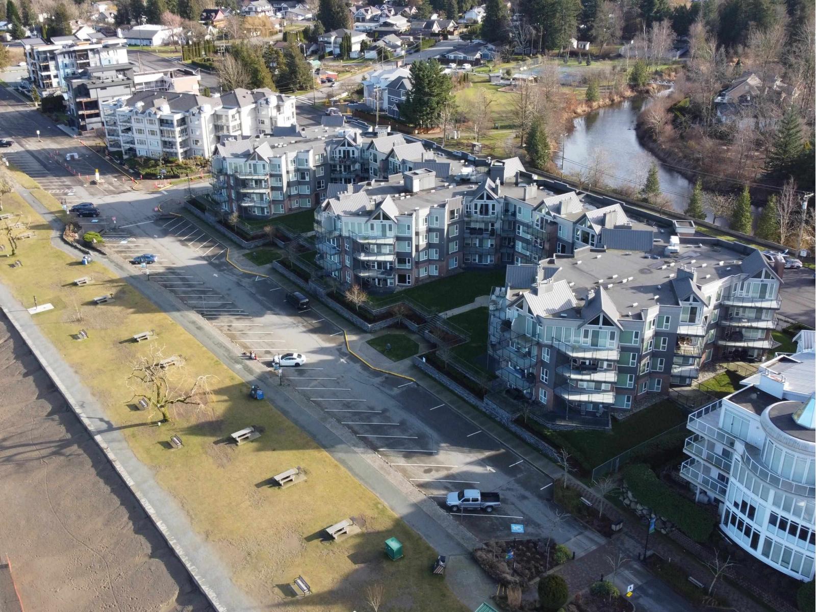 406 378 ESPLANADE AVENUE, Harrison Hot Springs, Harrison Hot Springs