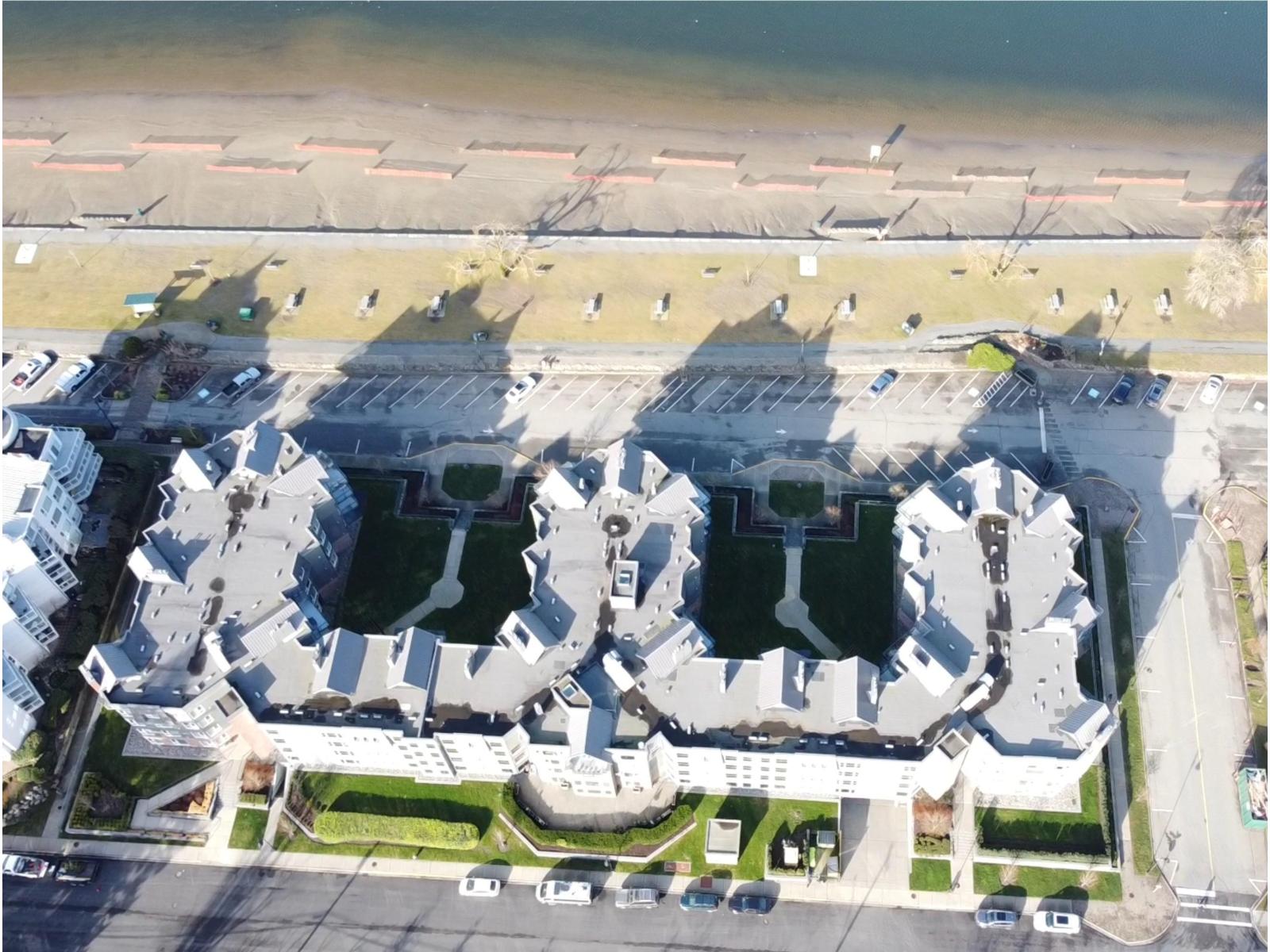 406 378 ESPLANADE AVENUE, Harrison Hot Springs, Harrison Hot Springs