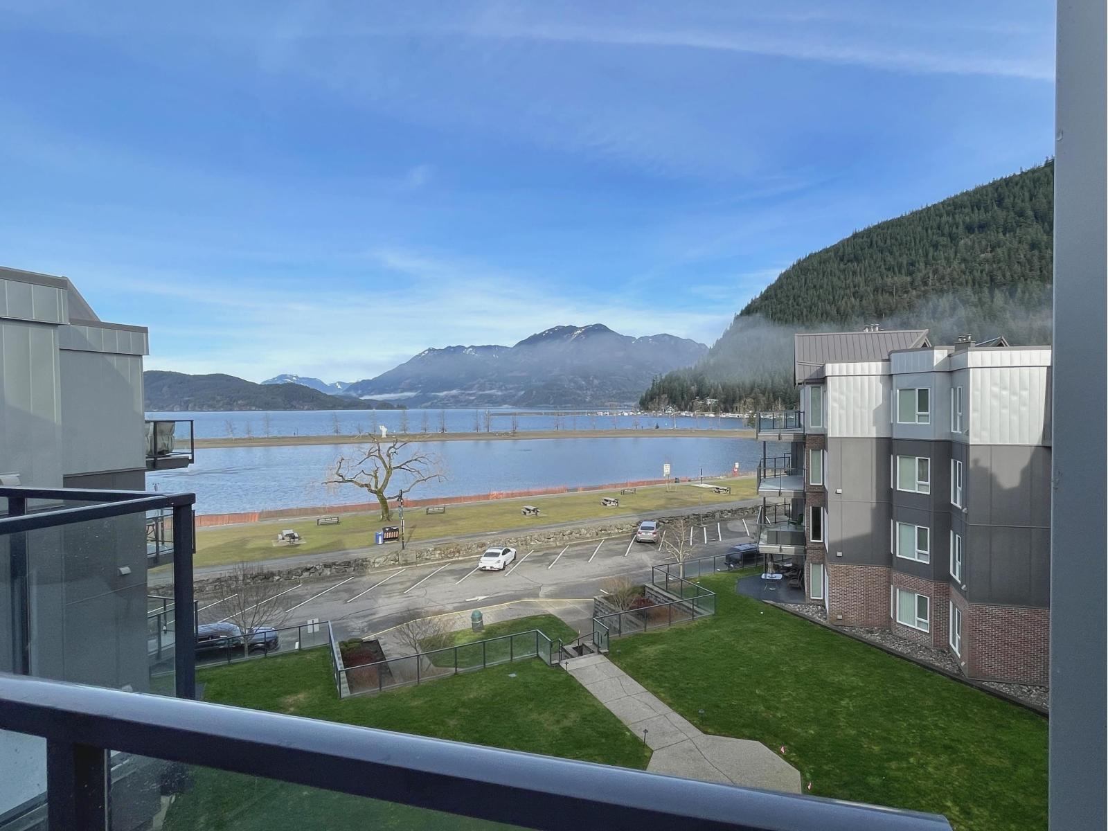 406 378 ESPLANADE AVENUE, Harrison Hot Springs, Harrison Hot Springs