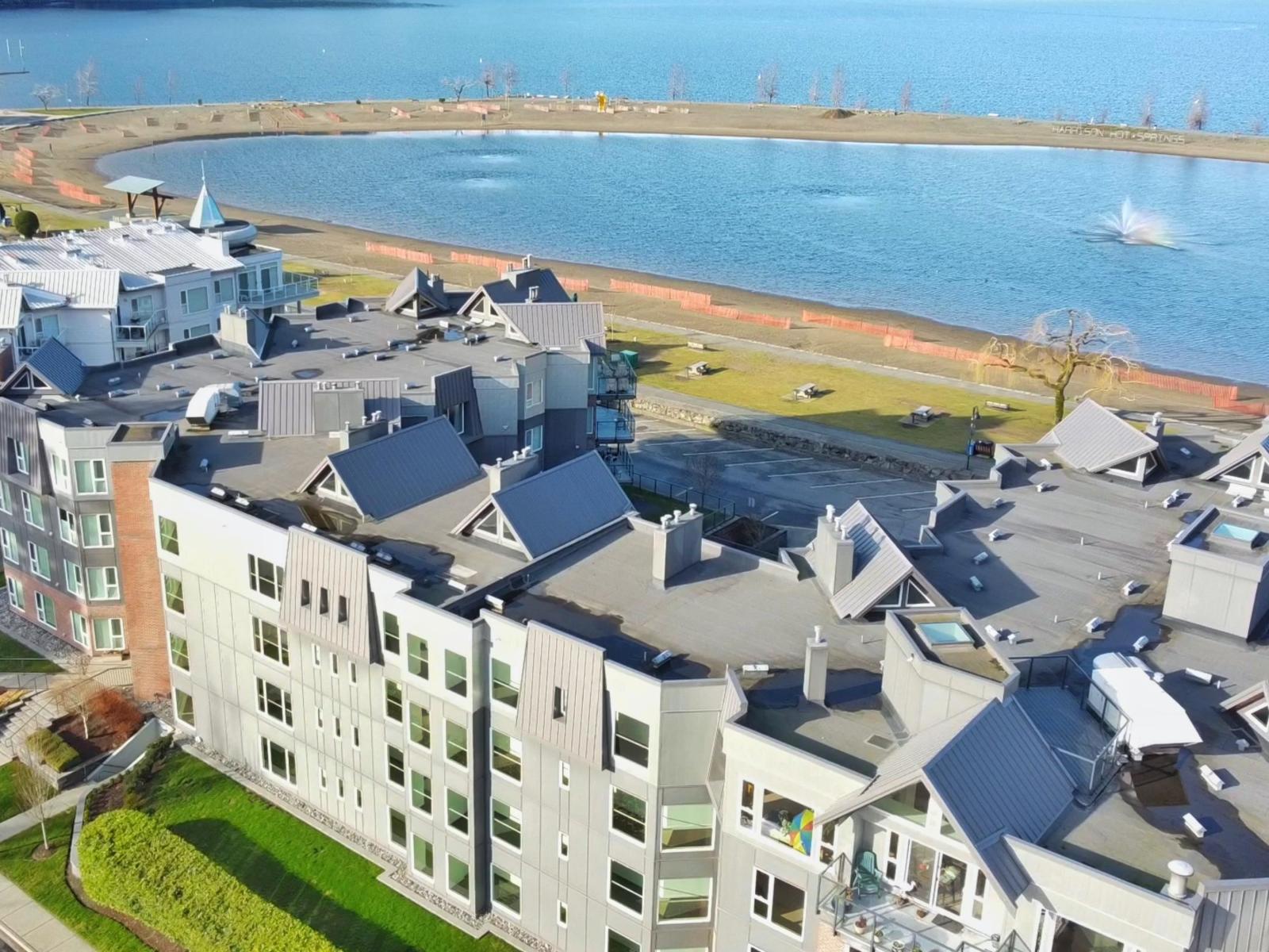 406 378 ESPLANADE AVENUE, Harrison Hot Springs, Harrison Hot Springs