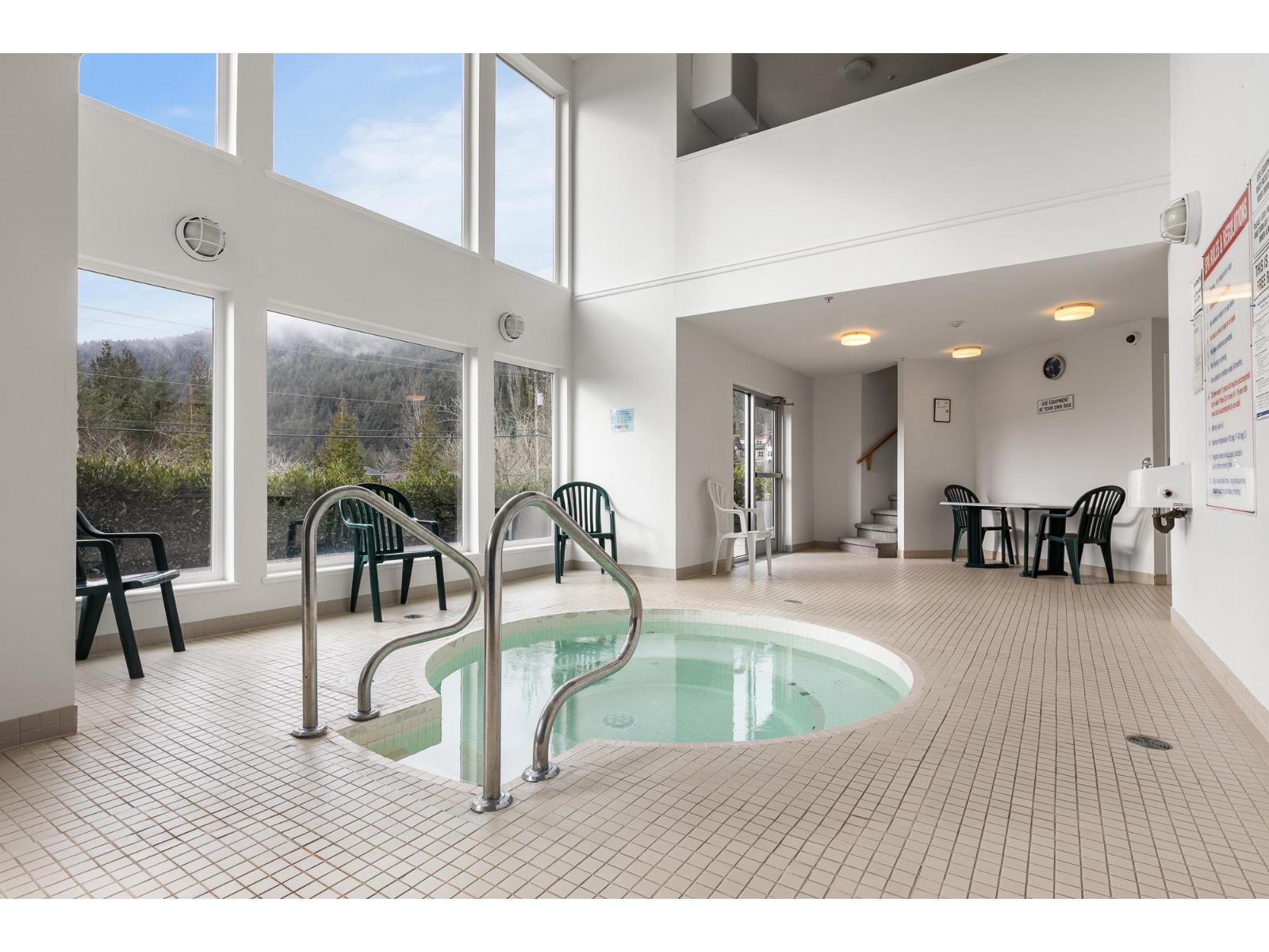 406 378 ESPLANADE AVENUE, Harrison Hot Springs, Harrison Hot Springs