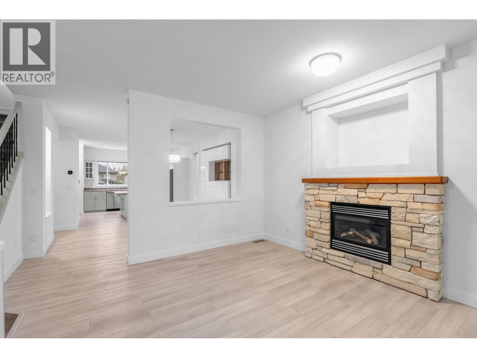 24222 103 AVENUE, Maple Ridge