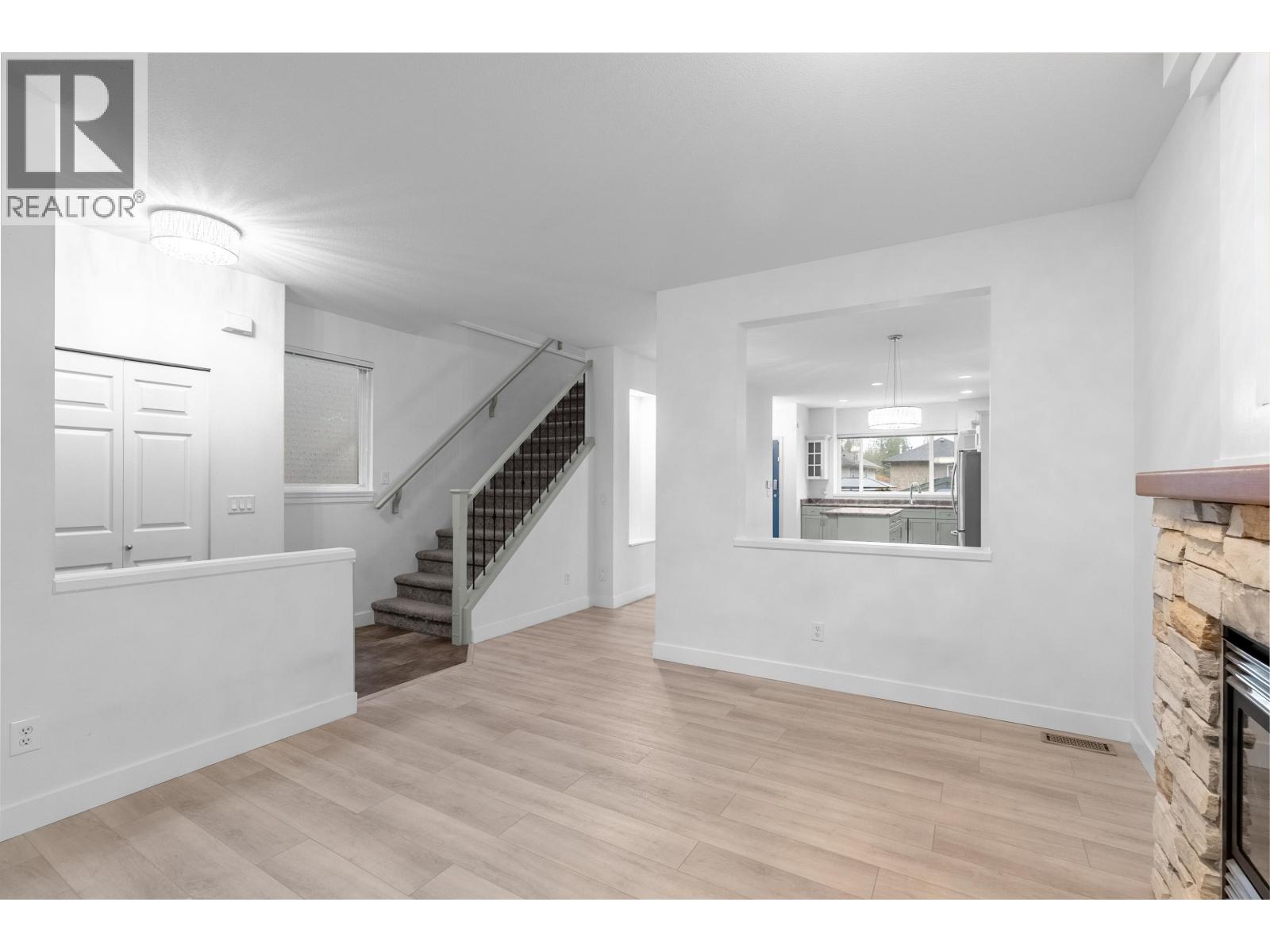 24222 103 AVENUE, Maple Ridge