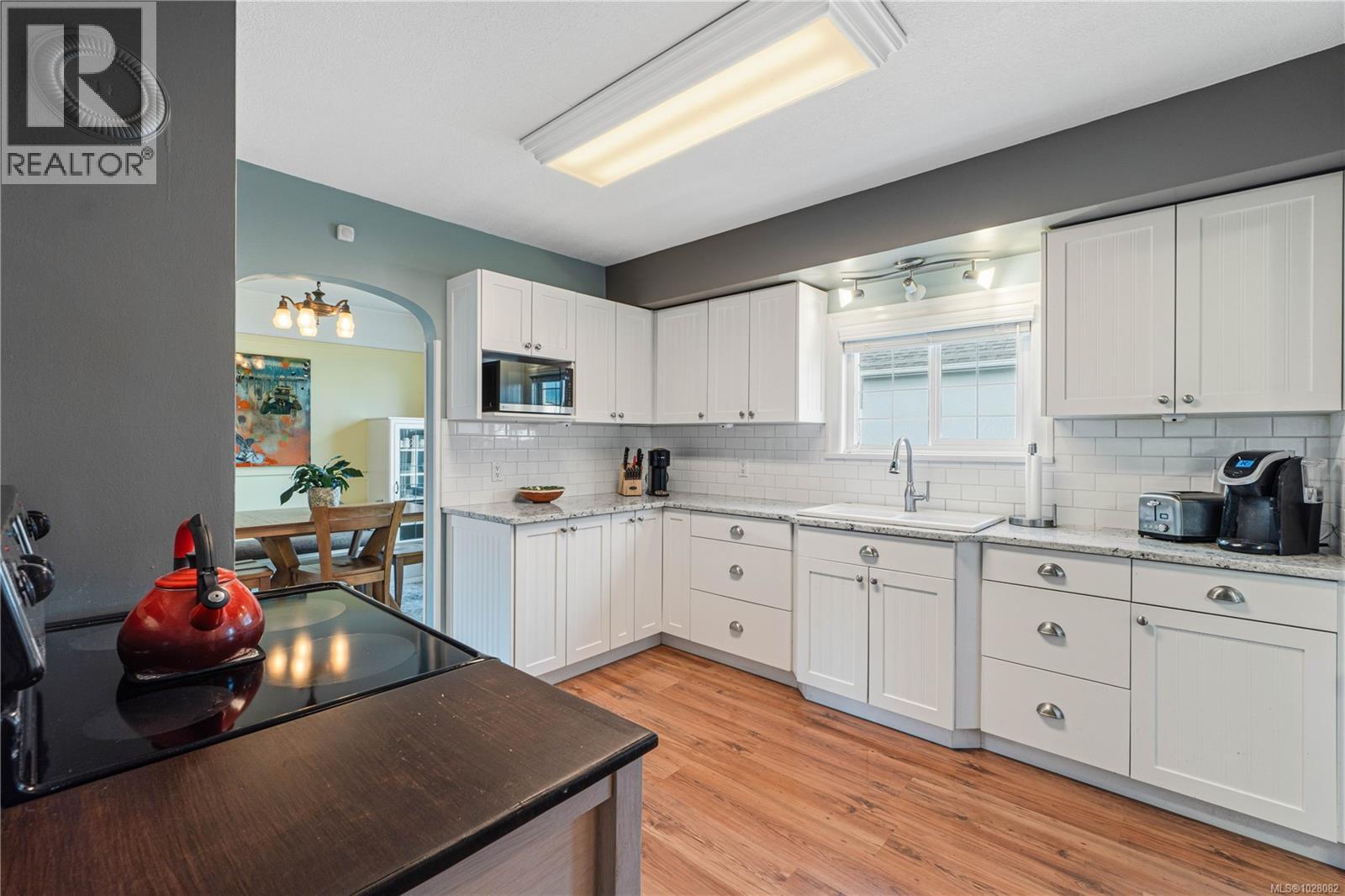 3883 6th Ave, Port Alberni