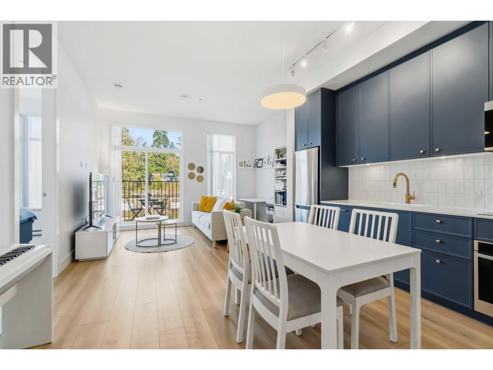 310 718 EDGAR Avenue - photo 2