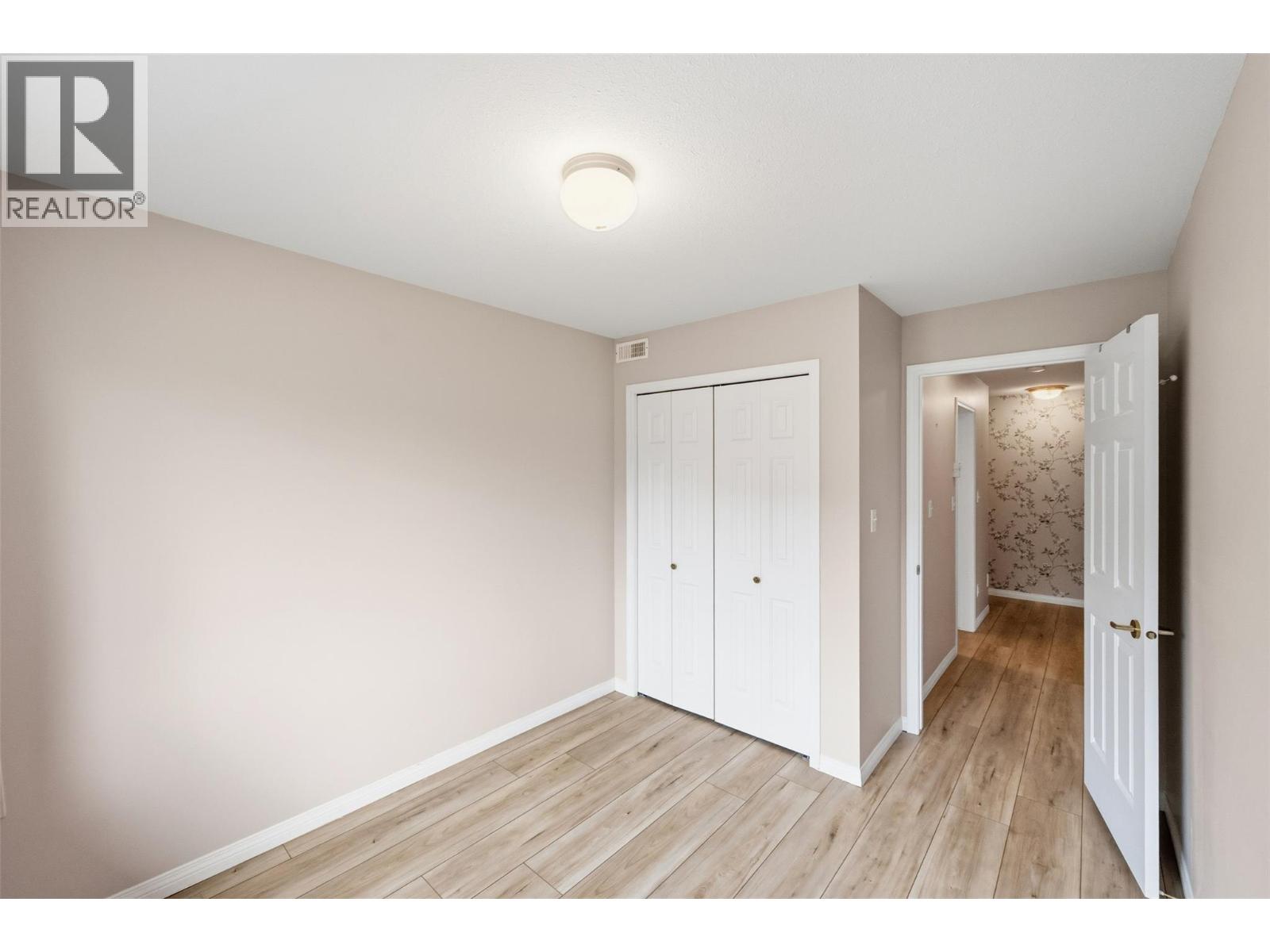 6514 Meadows Drive Unit# 3, Oliver