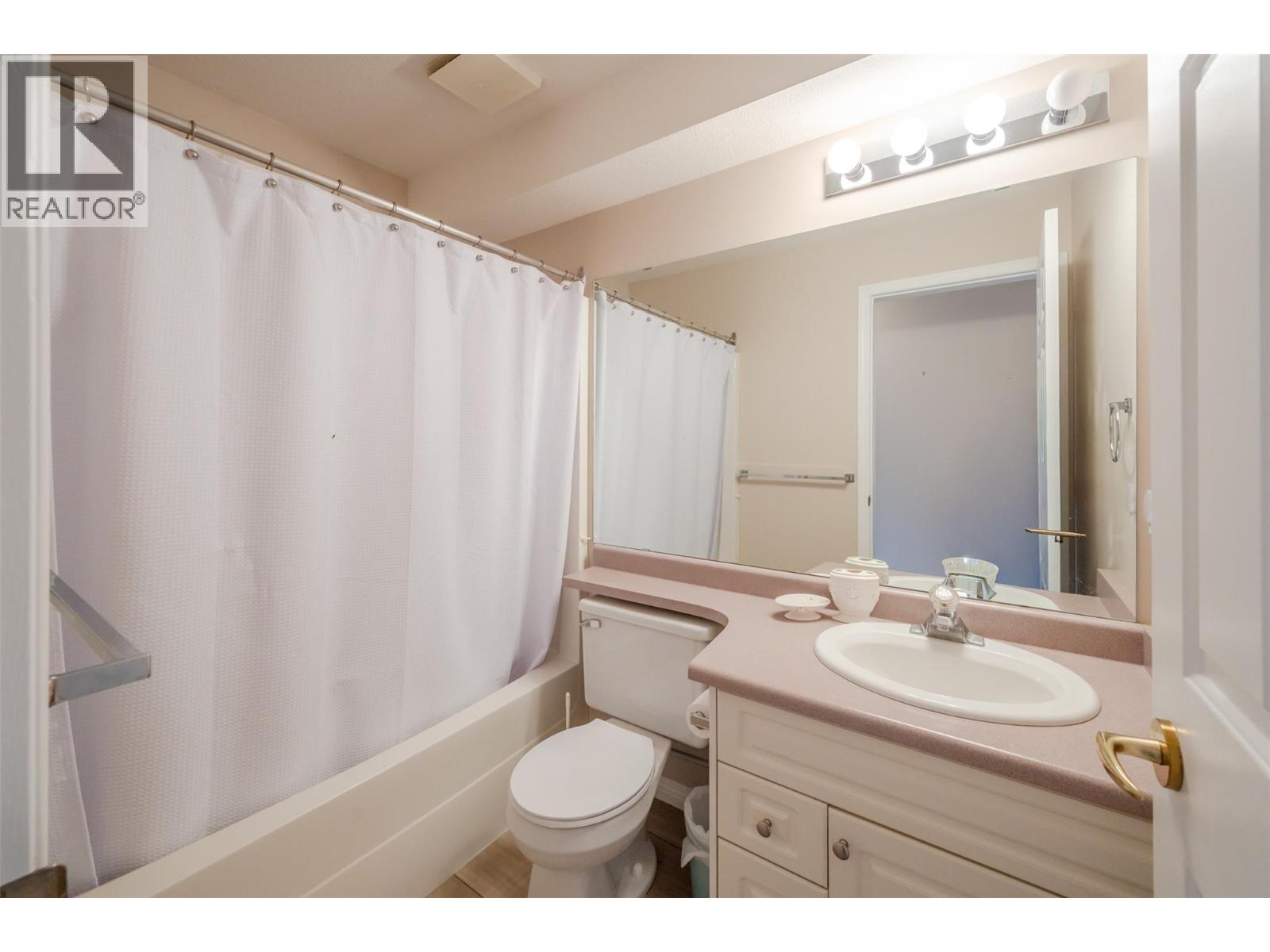 #3 6514 Meadows Drive - 22