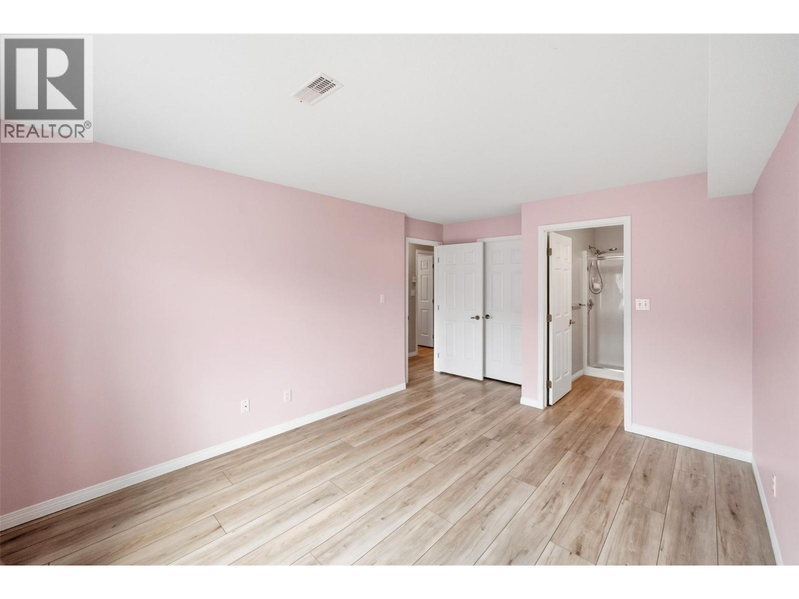 6514 Meadows Drive Unit# 3, Oliver