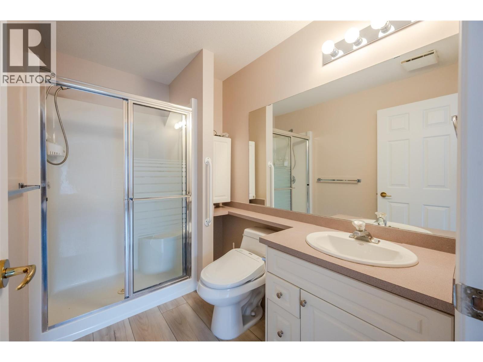 6514 Meadows Drive Unit# 3, Oliver