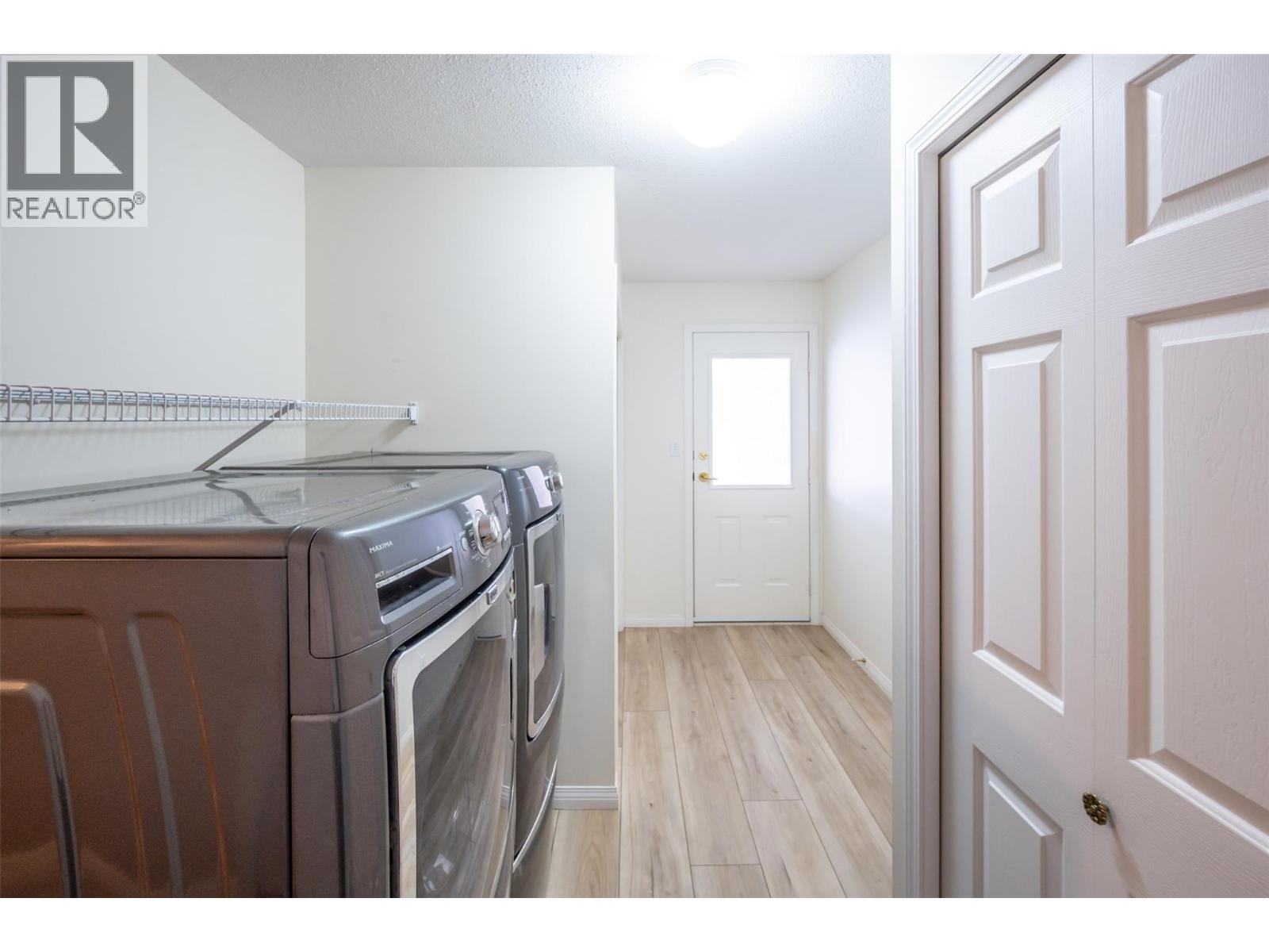 6514 Meadows Drive Unit# 3, Oliver