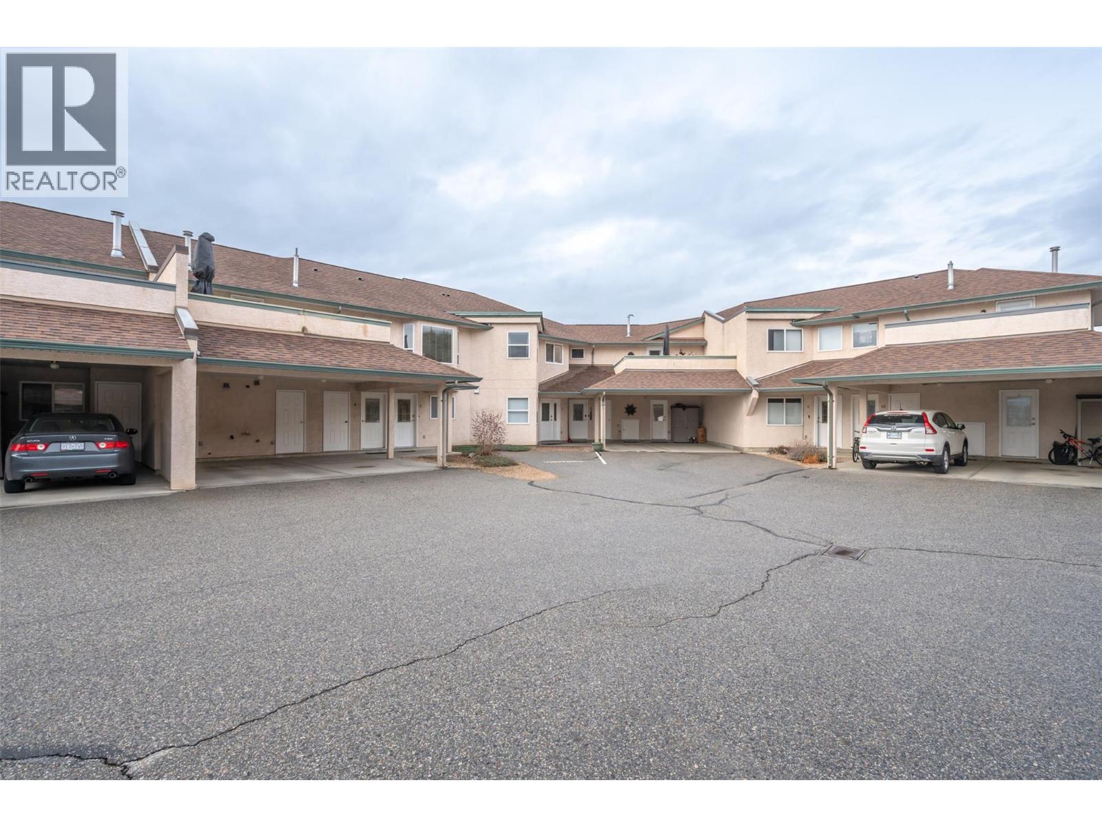 6514 Meadows Drive Unit# 3, Oliver