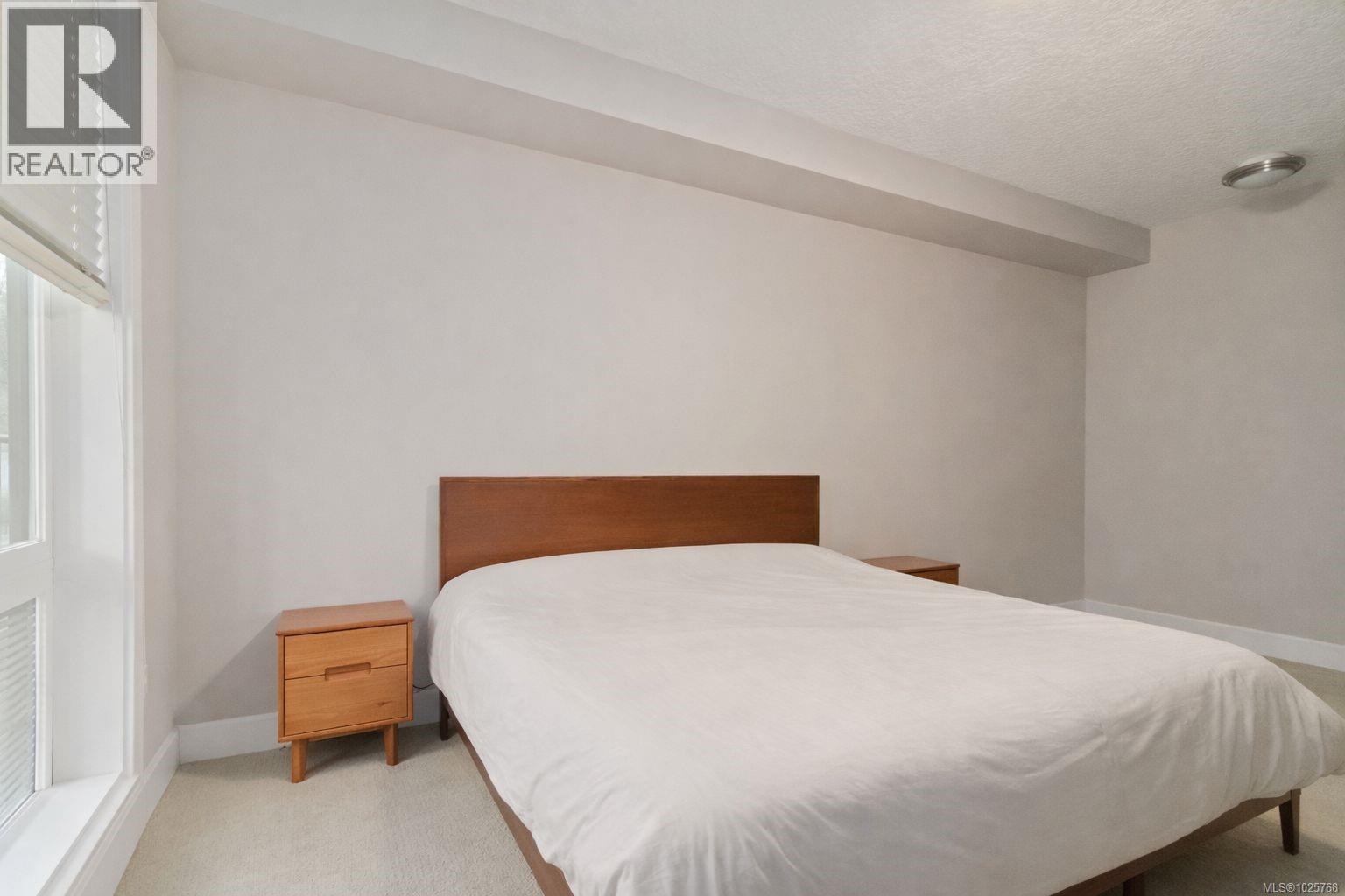 #112 4529 West Saanich Rd - 11