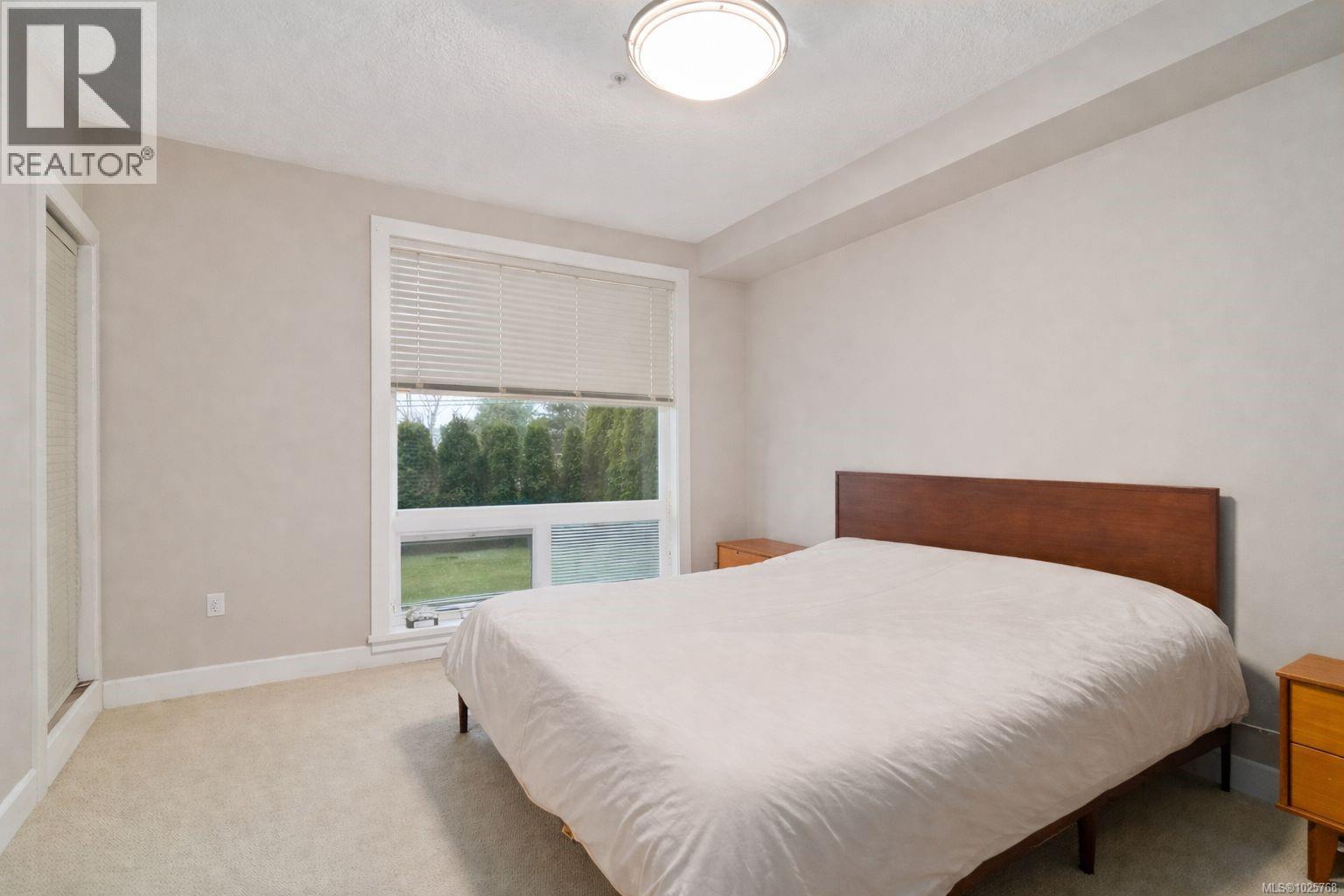#112 4529 West Saanich Rd - 12